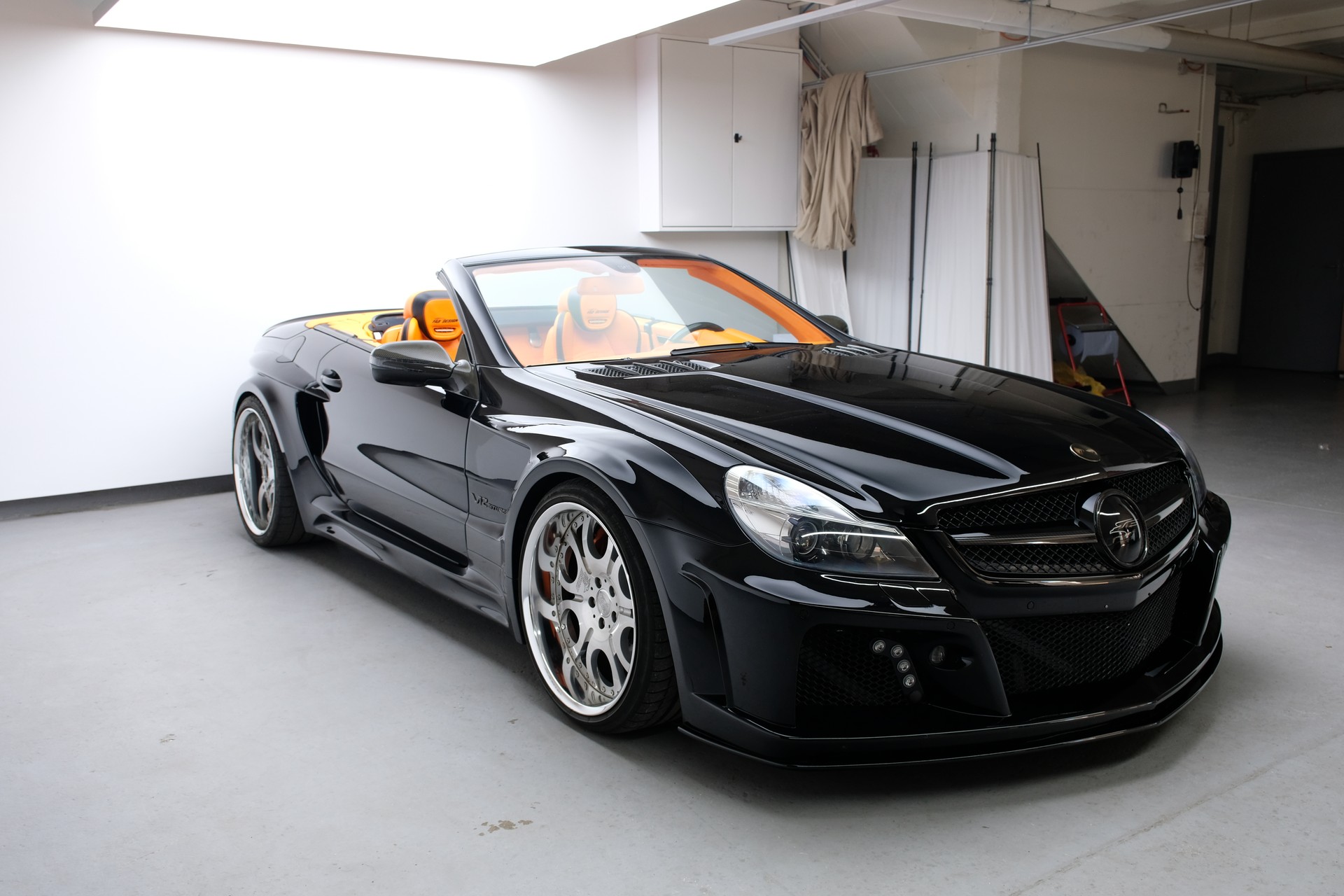 MERCEDES-BENZ SL 65 AMG Speedshift FAB Design Nr. 4 von Weltweit 10-showroom-element-3