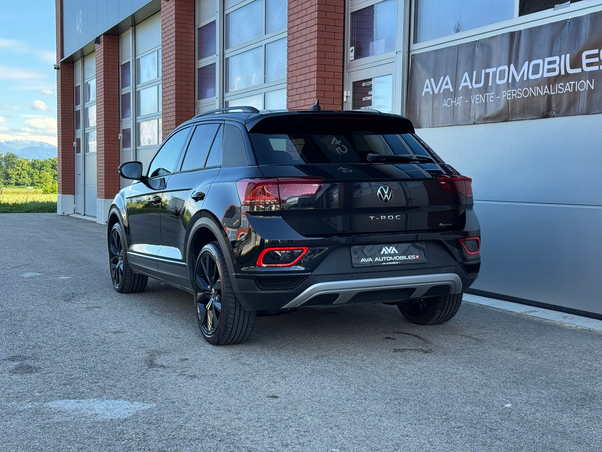 VW T-Roc 2.0 TSI Style DSG 4Motion-image-5