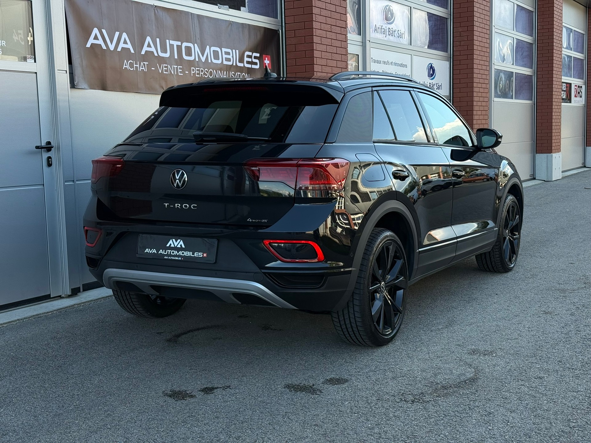 VW T-Roc 2.0 TSI Style DSG 4Motion-image-11