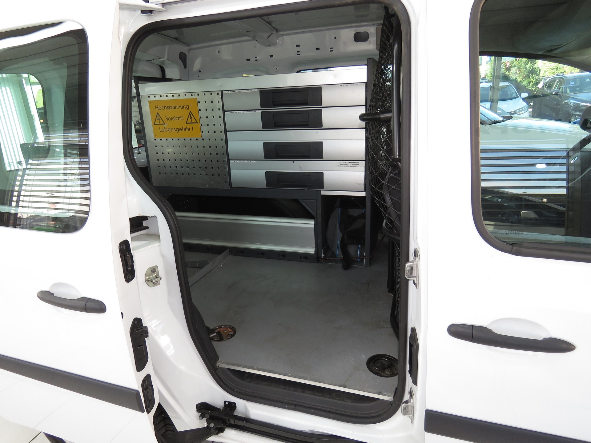 RENAULT Kangoo Z.E. Business (Automat)-image-9