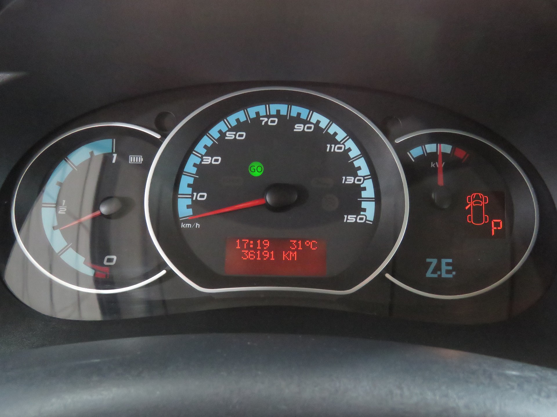 RENAULT Kangoo Z.E. Business (Automat)-image-12