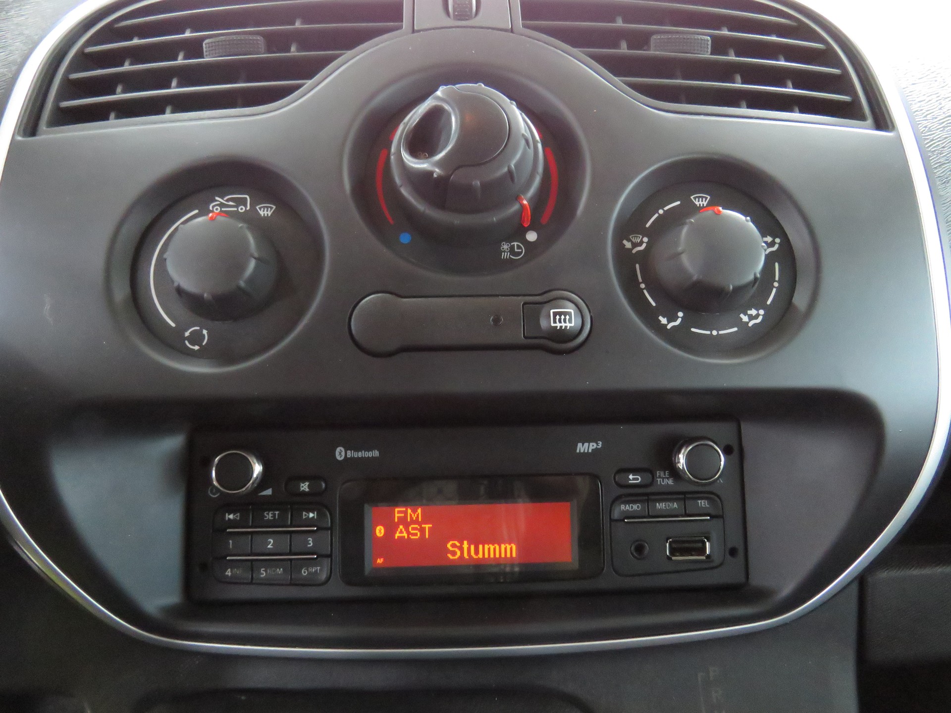 RENAULT Kangoo Z.E. Business (Automat)-image-13