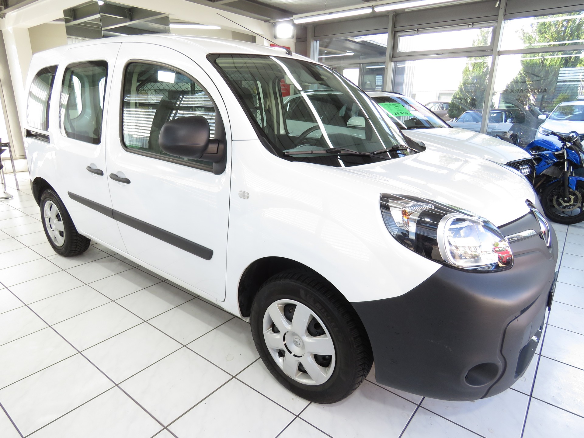 RENAULT Kangoo Z.E. Business (Automat)-showroom-element-2