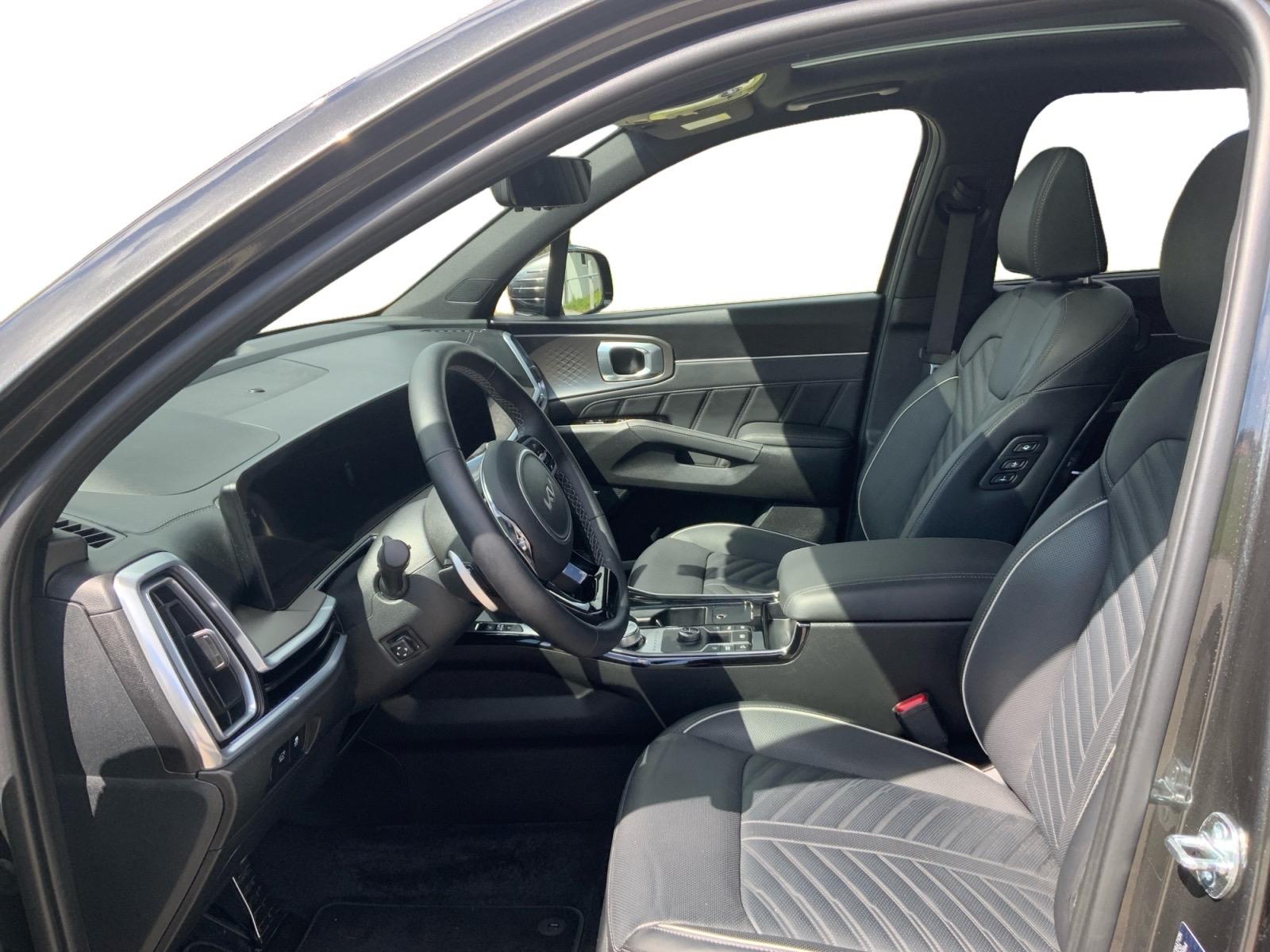 KIA Sorento 2.2 SmartD Style 7P-image-4