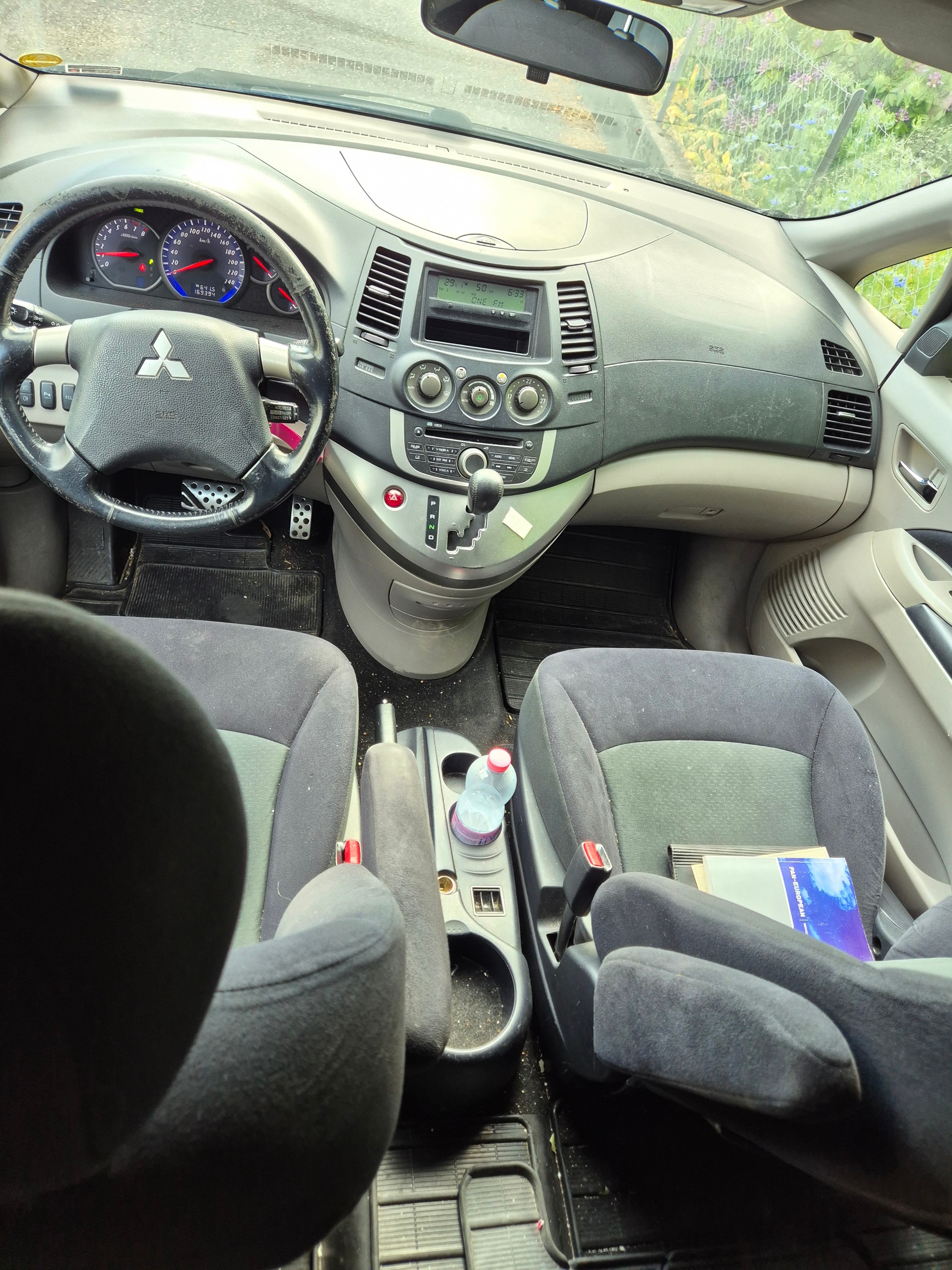 MITSUBISHI Grandis 2.4 16V Motion Automatic-image-10