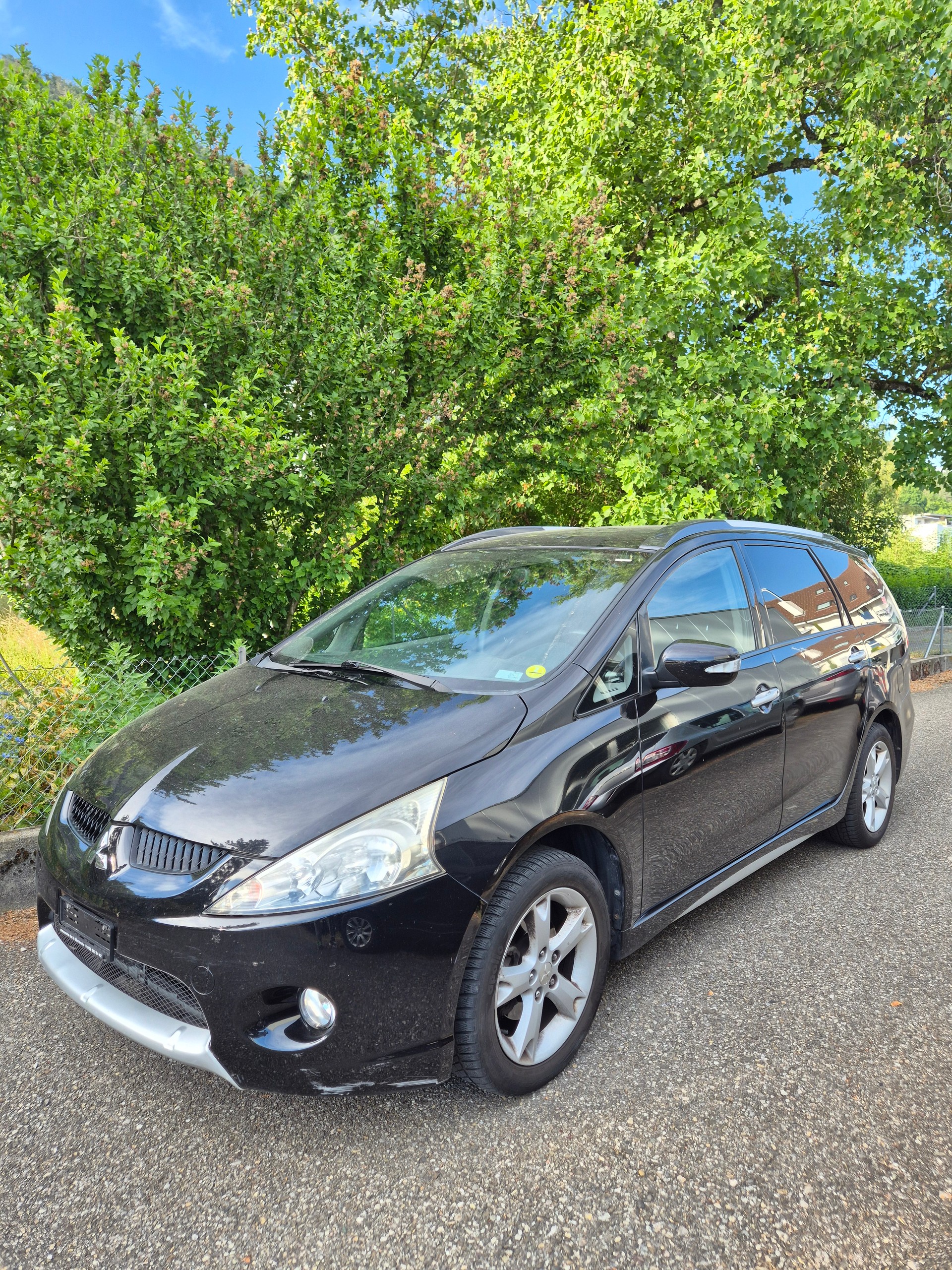 MITSUBISHI Grandis 2.4 16V Motion Automatic-image-2