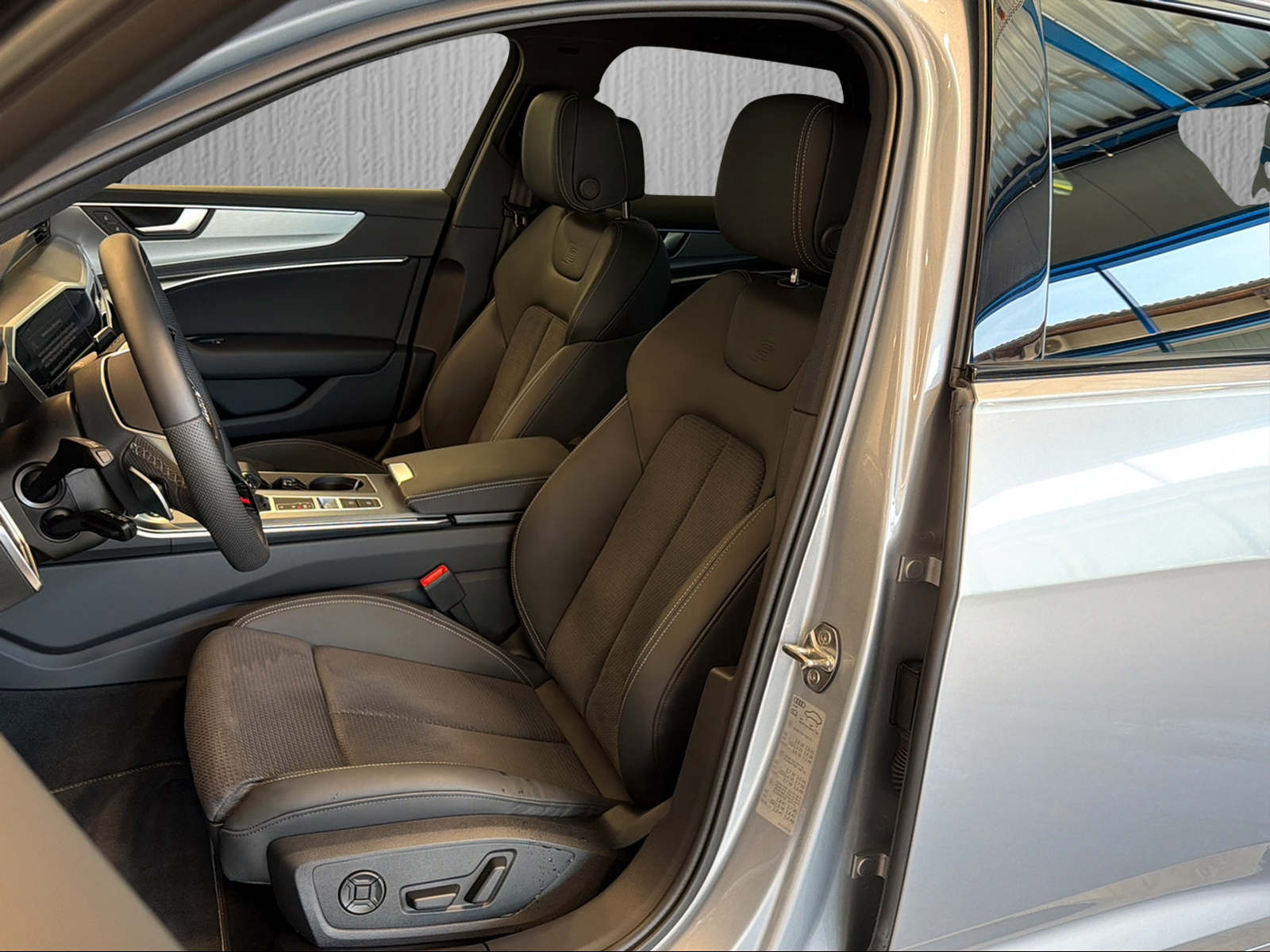 AUDI A6 Avant 55 TFSIe S line quattro*Competition Plus Paket*5 Jahre Werksgarantie*-image-7