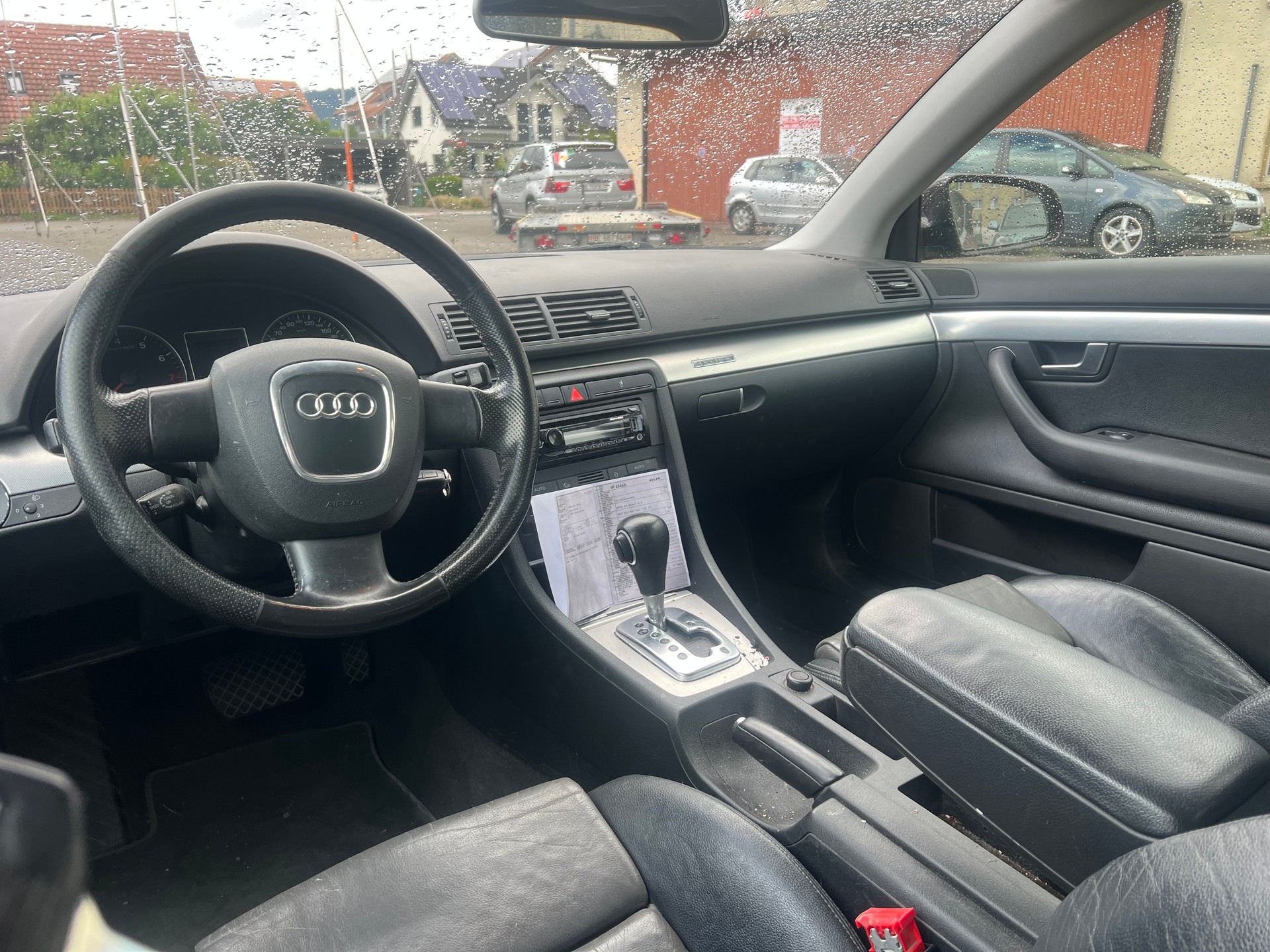 AUDI A4 Avant 2.0 Turbo FSI-image-5