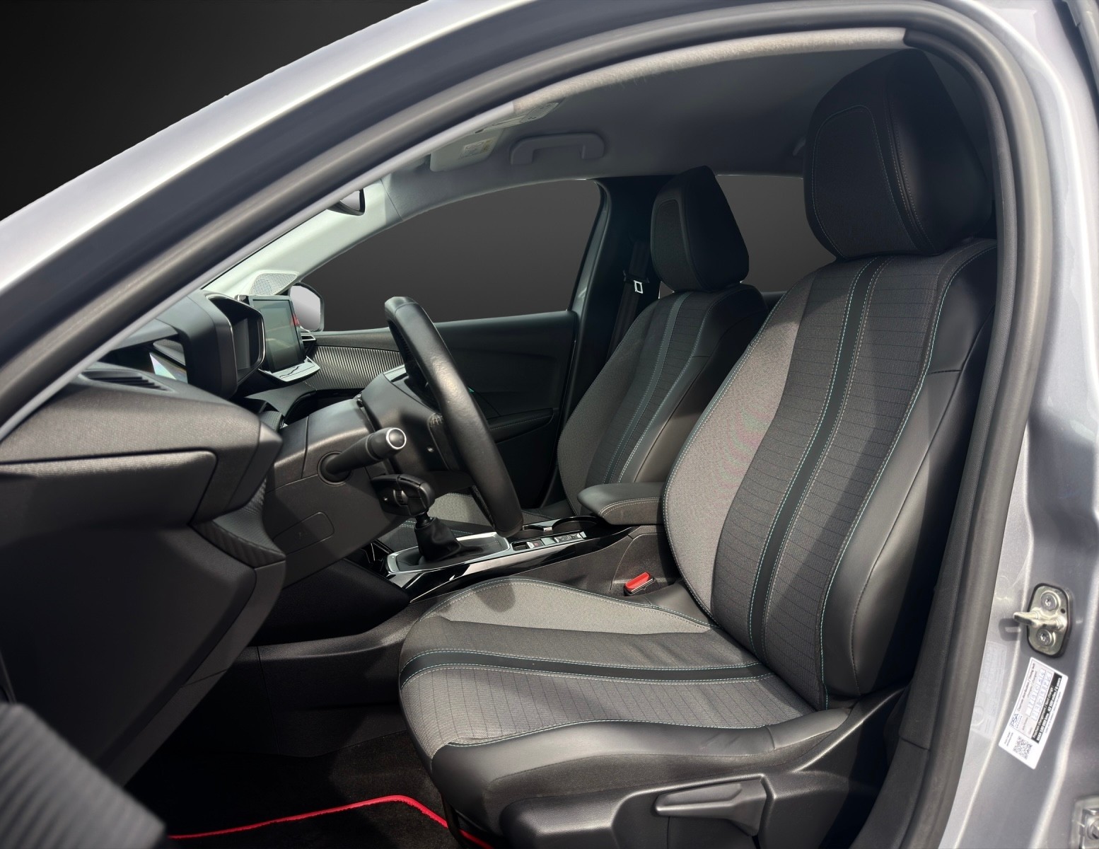 PEUGEOT 208 1.2 PureTech Active mit 101 PS-image-6