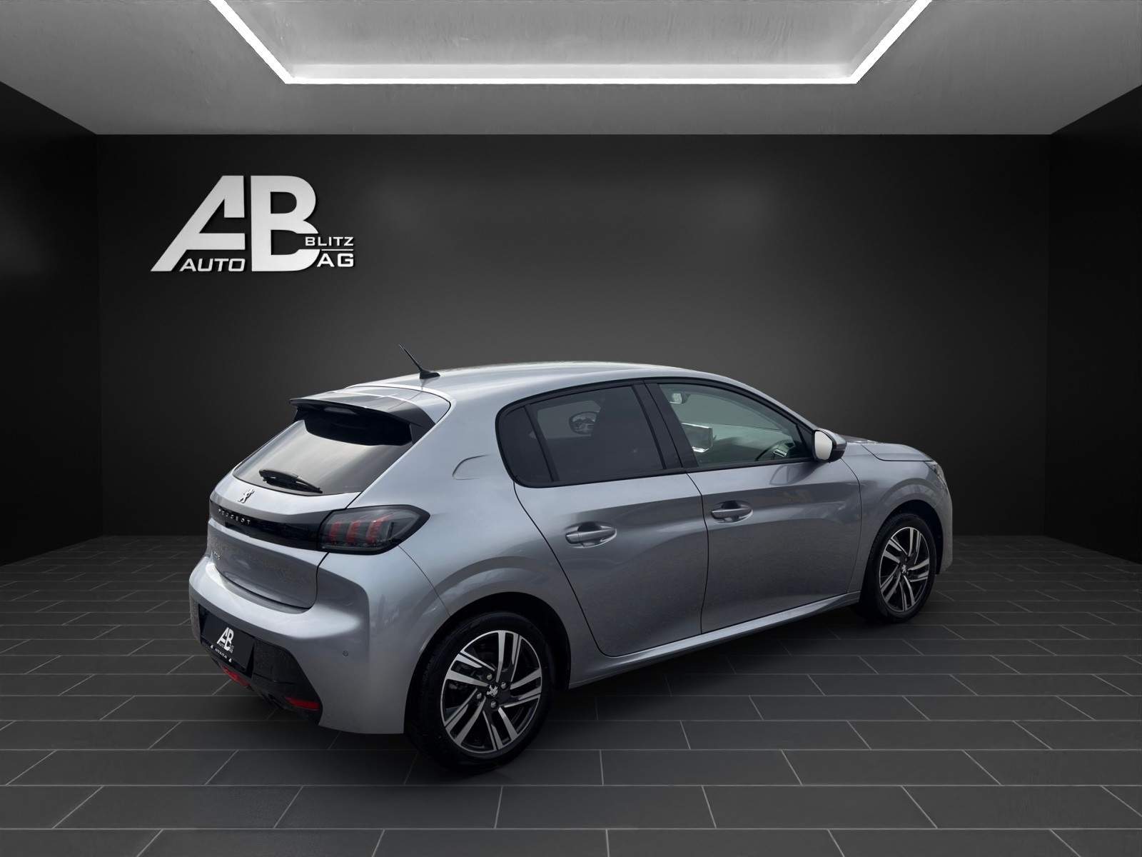 PEUGEOT 208 1.2 PureTech Active mit 101 PS-image-4