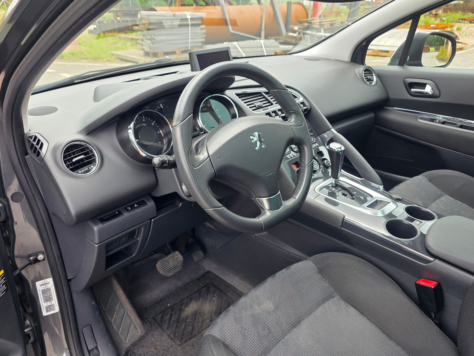 PEUGEOT 3008 1.6 16V T Sport Pack Tiptronic-image-10