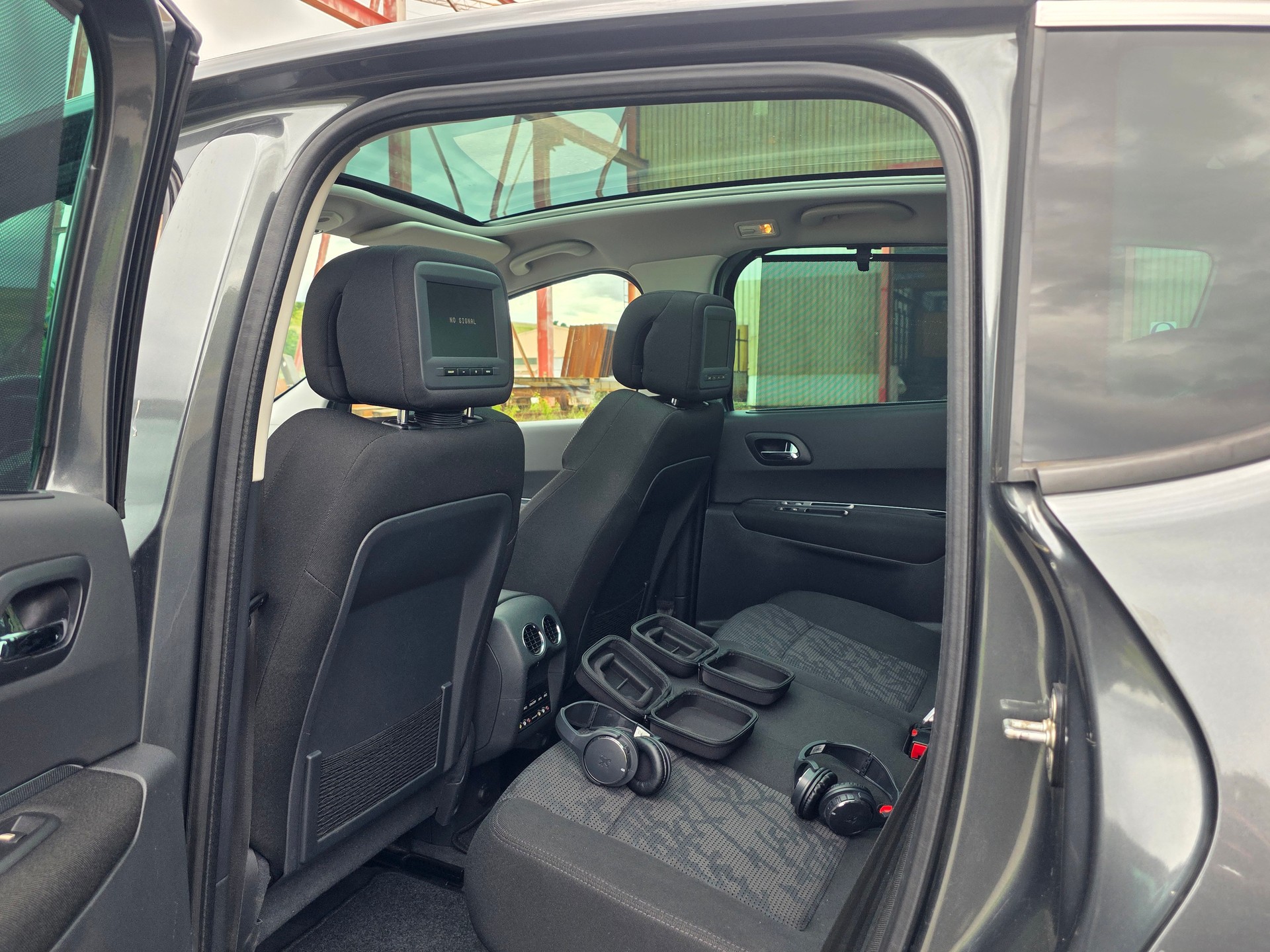 PEUGEOT 3008 1.6 16V T Sport Pack Tiptronic-image-12