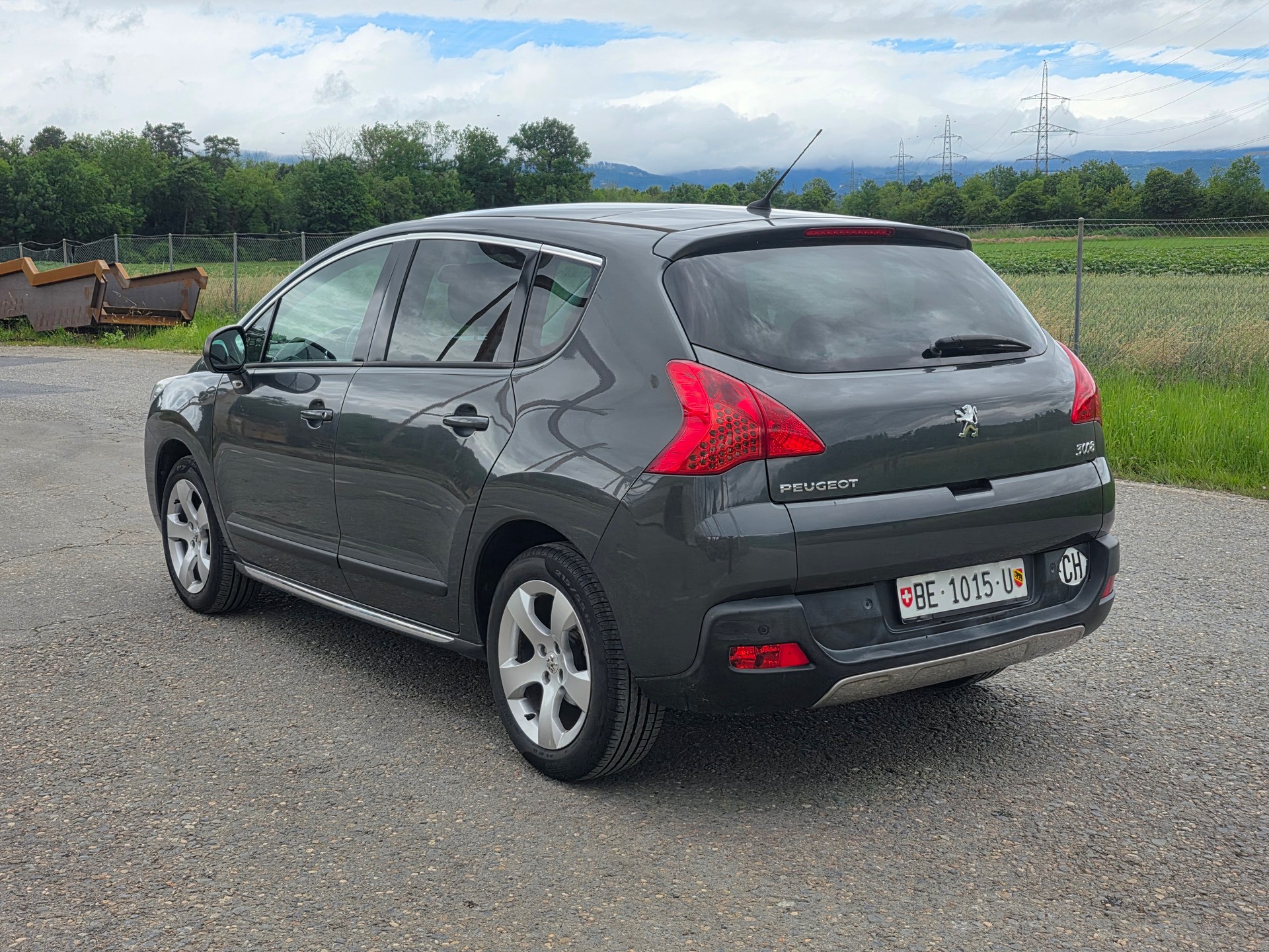 PEUGEOT 3008 1.6 16V T Sport Pack Tiptronic-image-1