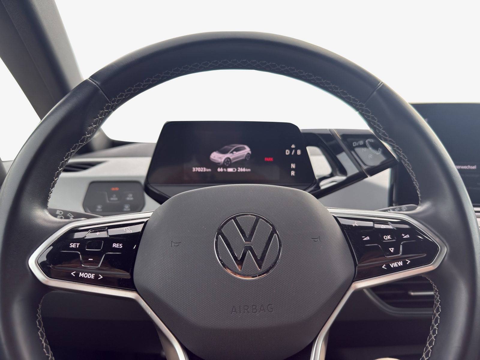 VW ID.3 Pro Performance 58 kWh 75 Edition-image-14