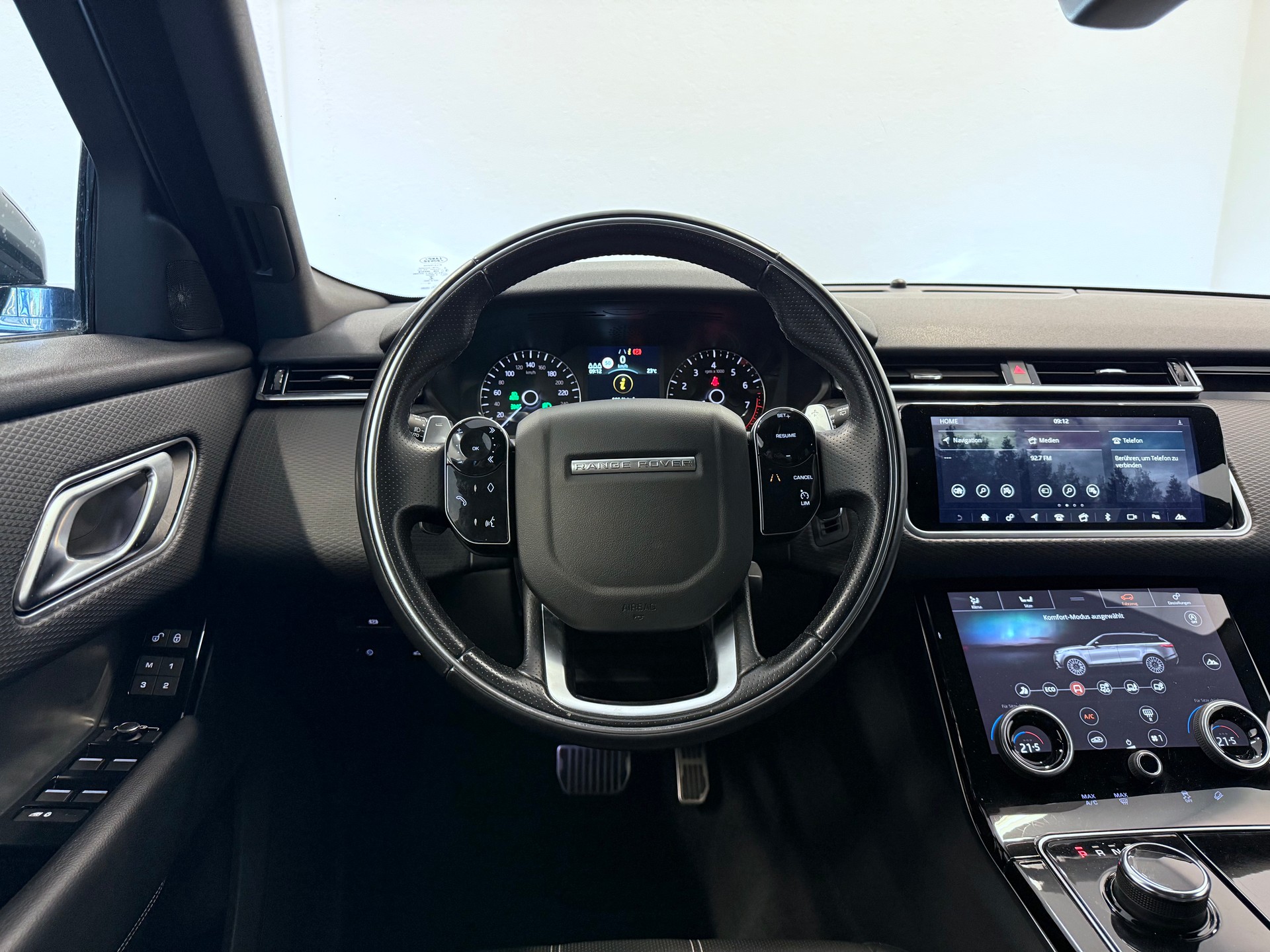 LAND ROVER Range Rover Velar R-Dynamic P 250 HSE Automatic-image-14