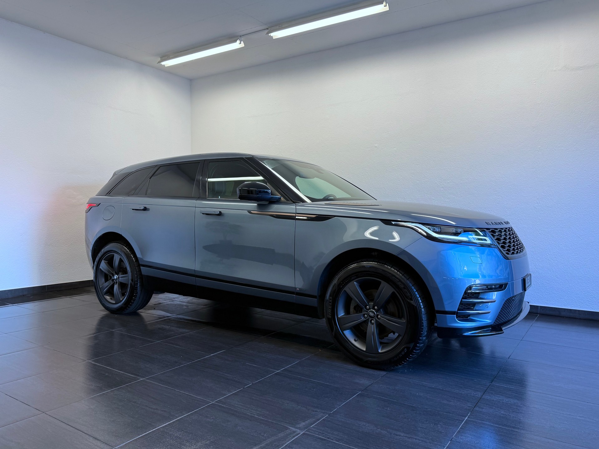 LAND ROVER Range Rover Velar R-Dynamic P 250 HSE Automatic-image-0