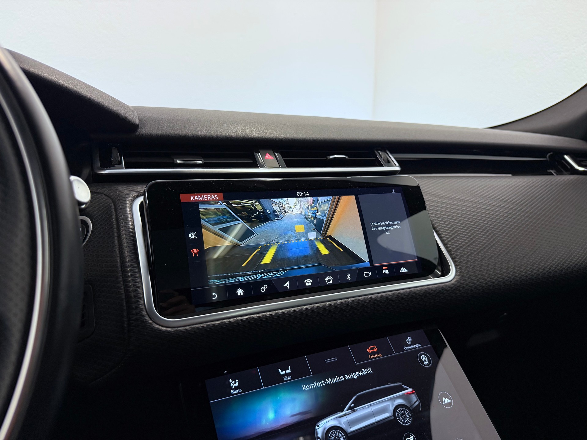 LAND ROVER Range Rover Velar R-Dynamic P 250 HSE Automatic-image-27