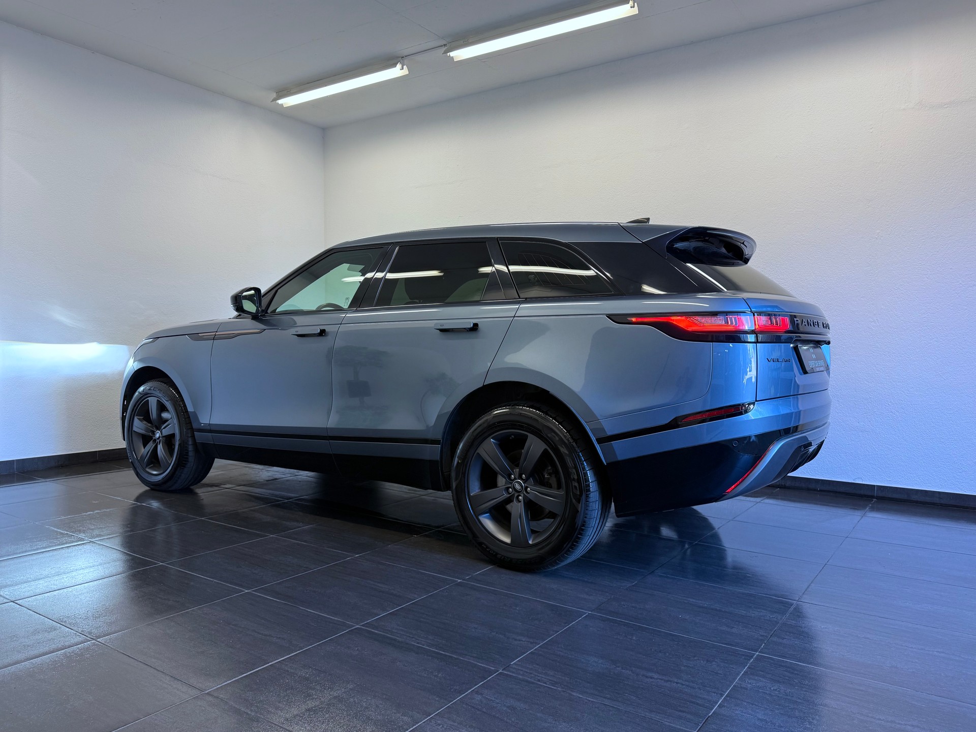 LAND ROVER Range Rover Velar R-Dynamic P 250 HSE Automatic-image-8