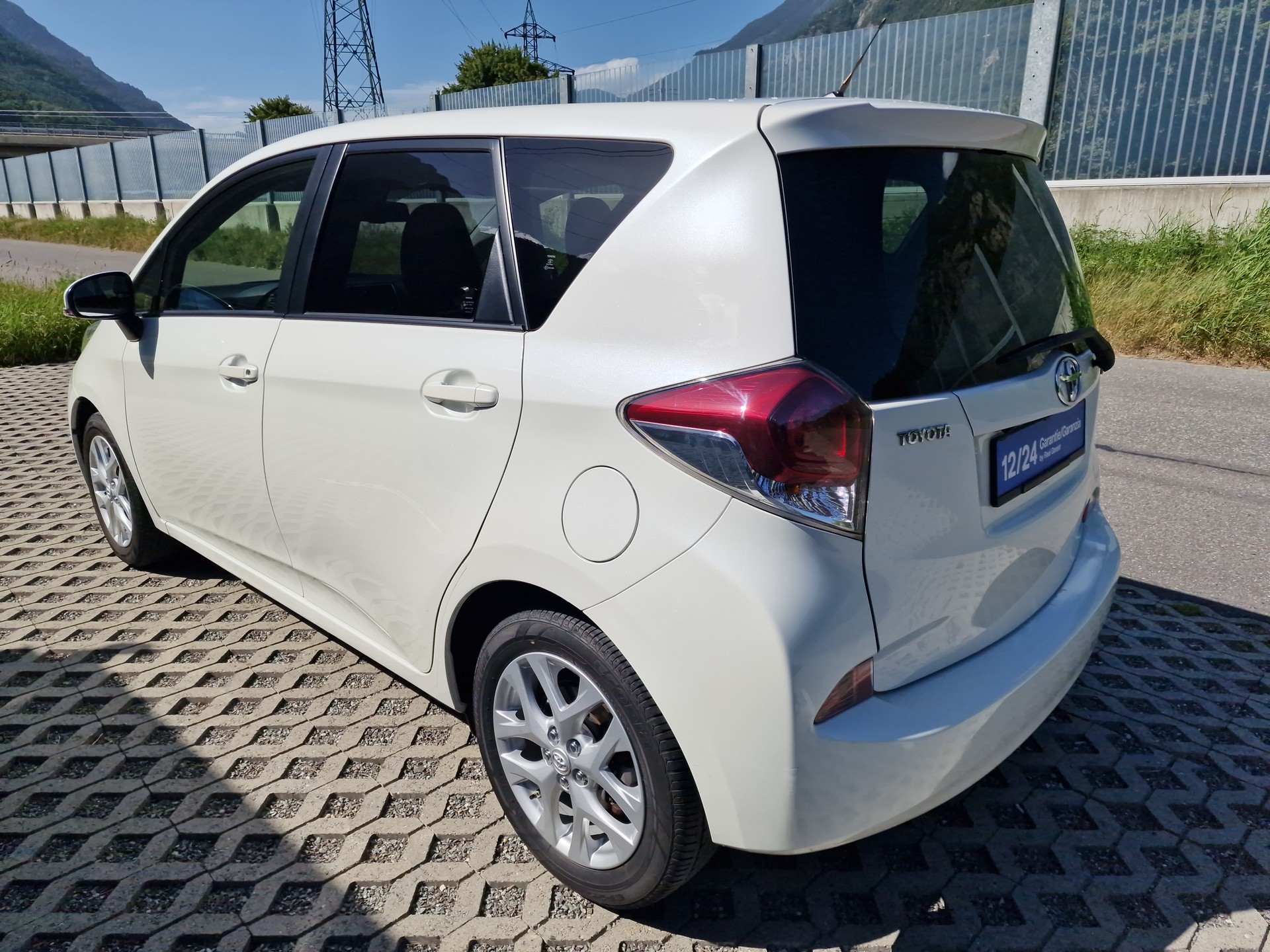 TOYOTA Verso-S 1.33 Linea Luna Multidrive S-image-4