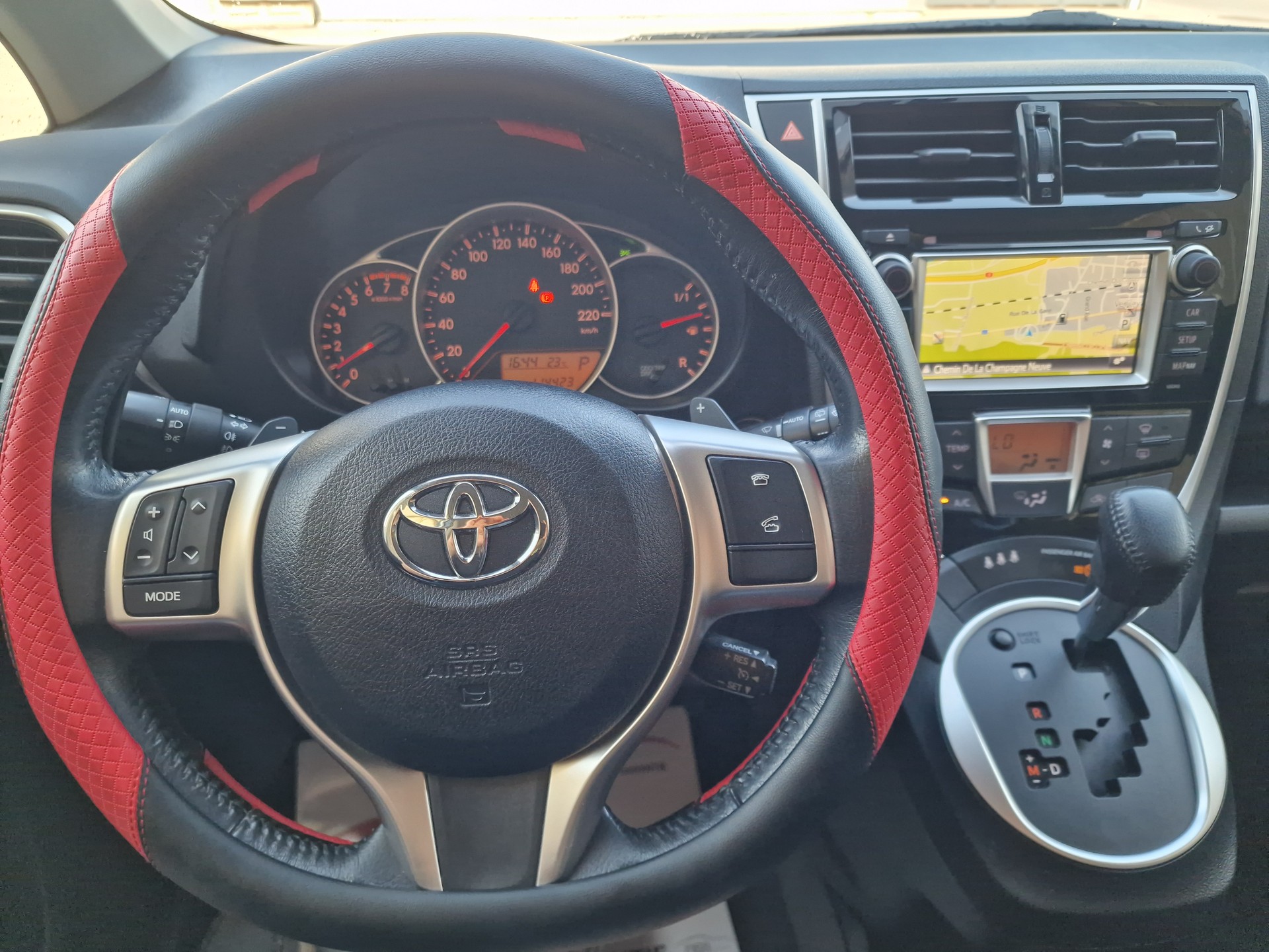 TOYOTA Verso-S 1.33 Linea Luna Multidrive S-image-10