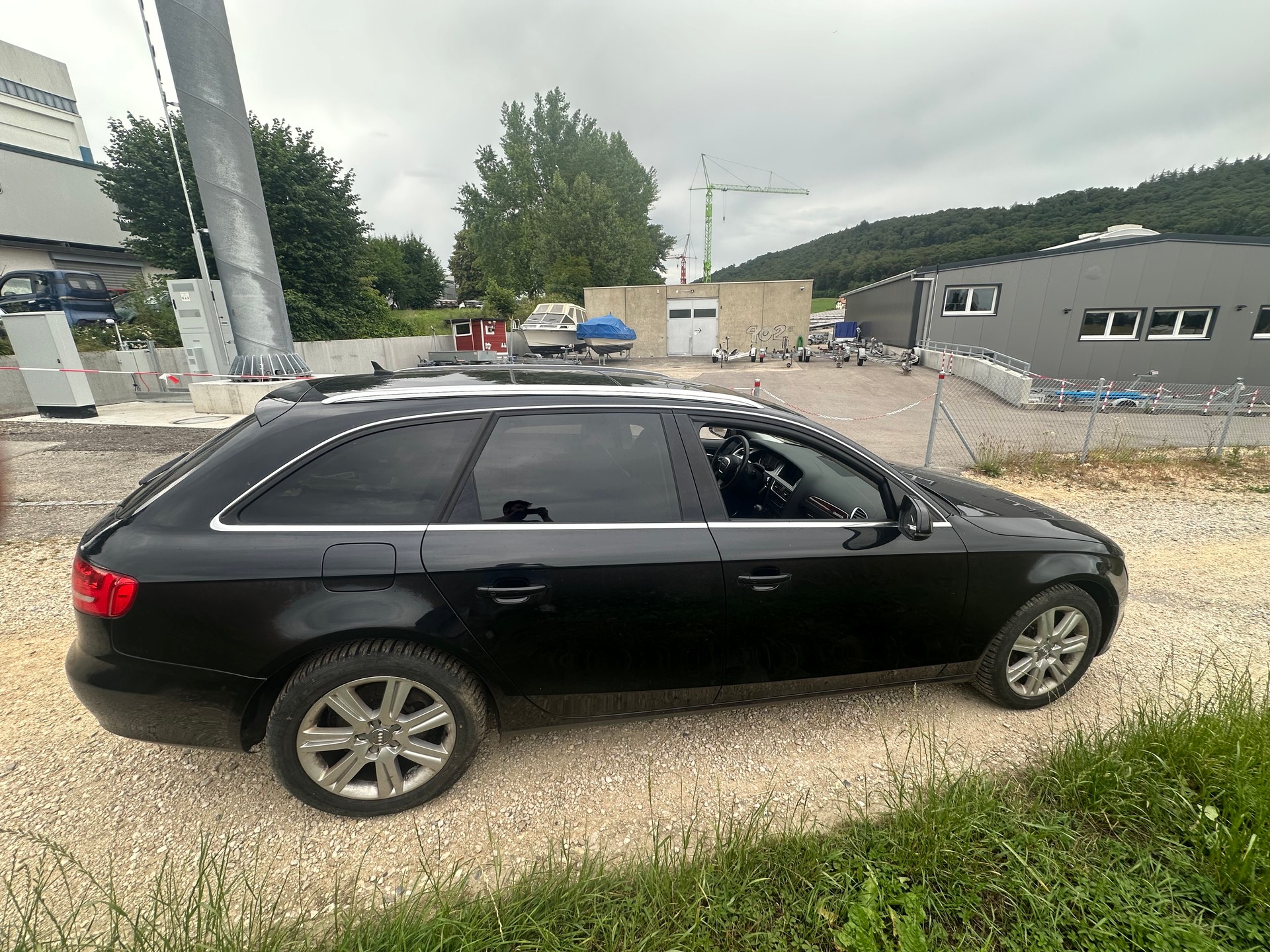 AUDI A4 Avant 3.0 TDI quattro S-tronic-image-4