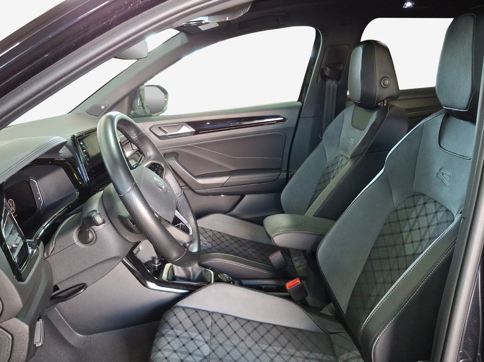 VW T-Roc 2.0 TSI R-Line DSG 4Motion-image-7