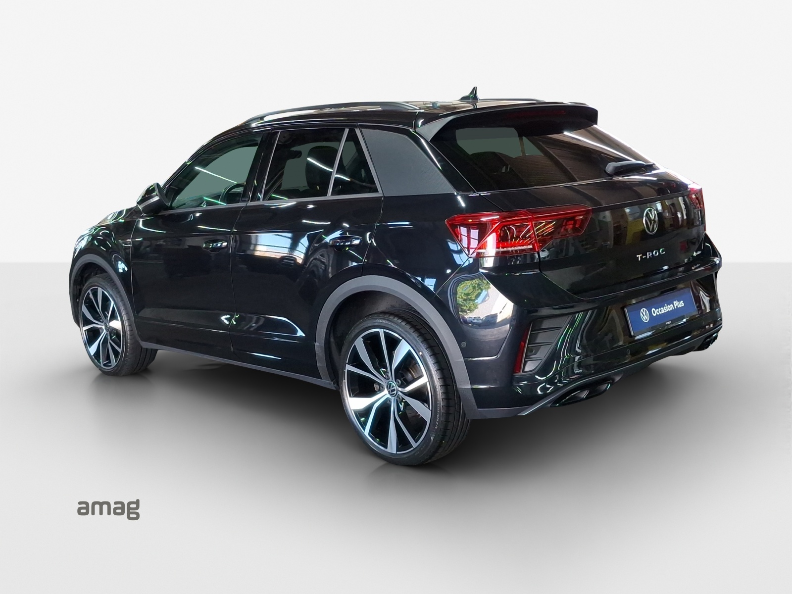 VW T-Roc 2.0 TSI R-Line DSG 4Motion-image-2