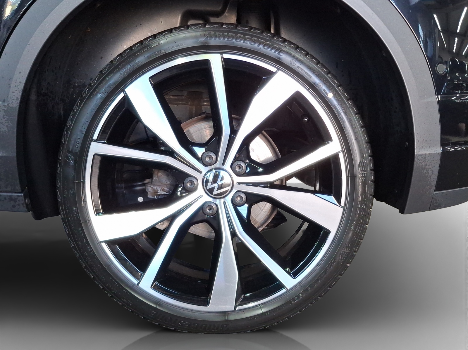 VW T-Roc 2.0 TSI R-Line DSG 4Motion-image-13