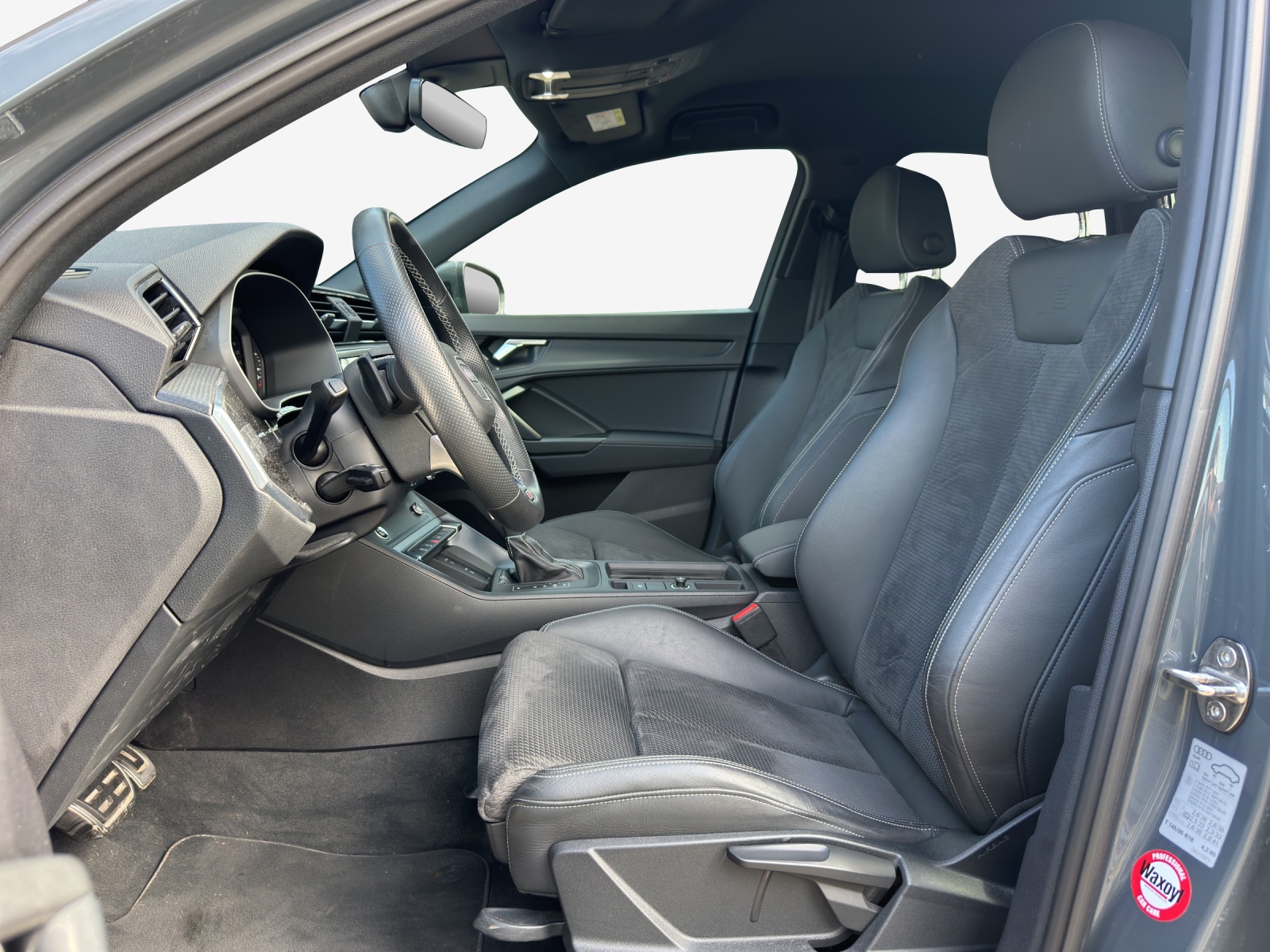 AUDI Q3 35 TFSI Attraction S-tronic-image-7