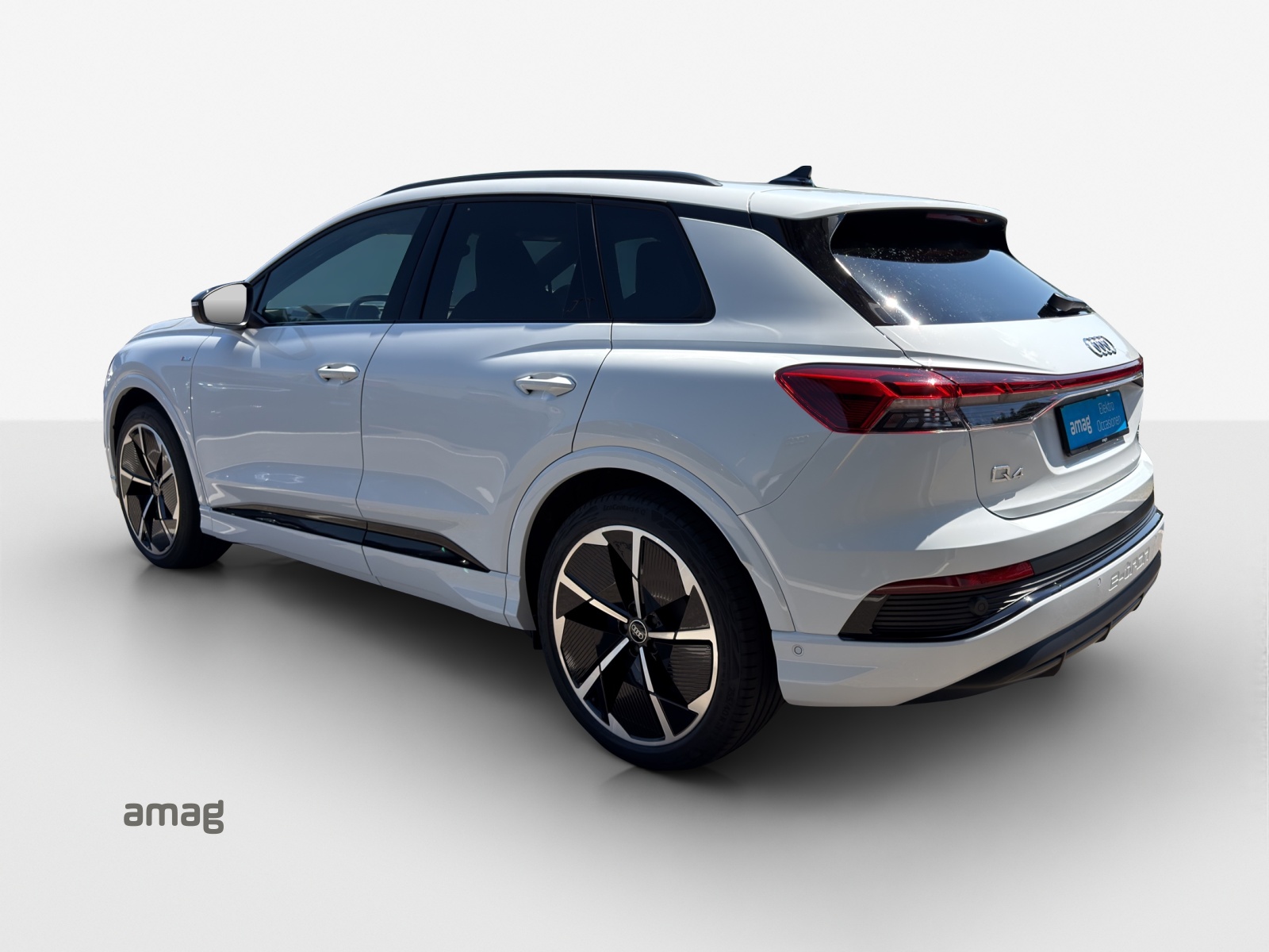 AUDI Q4 e-tron 50 quattro-image-2