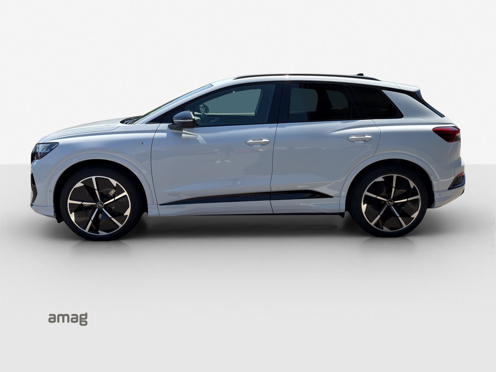 AUDI Q4 e-tron 50 quattro-image-1