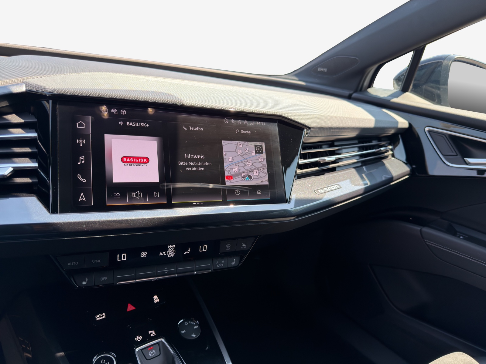 AUDI Q4 e-tron 50 quattro-image-10