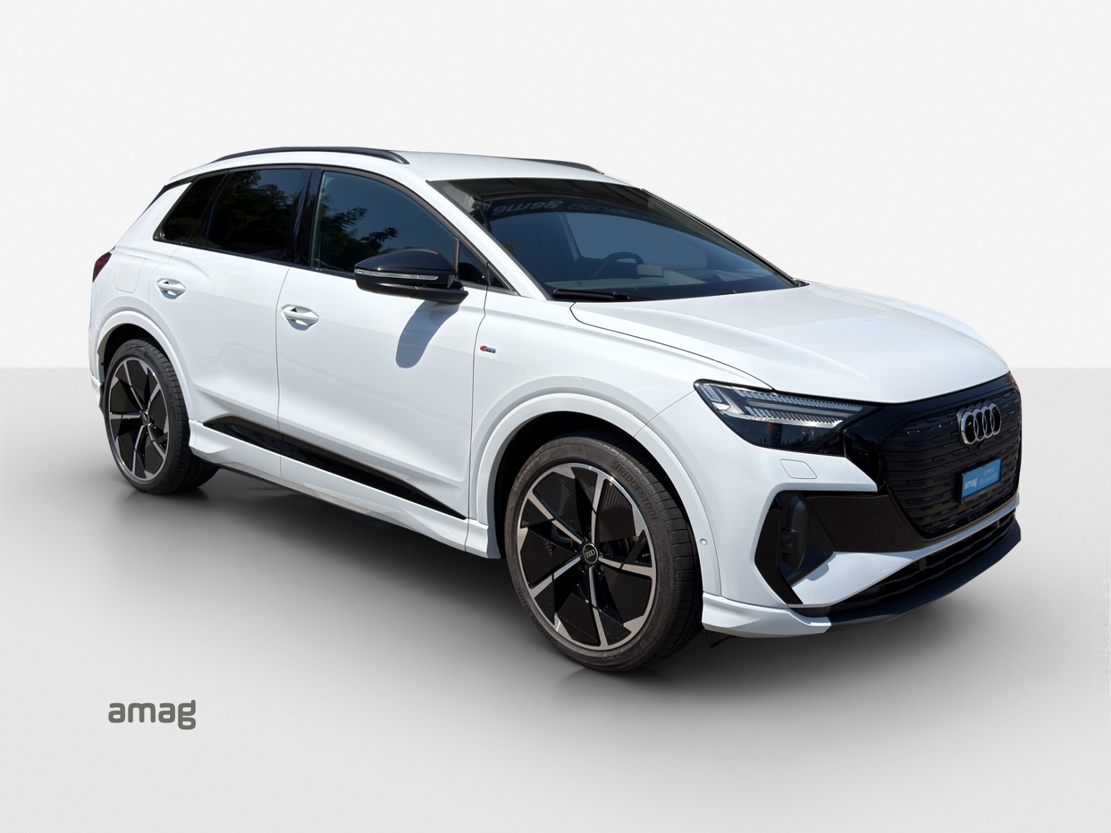 AUDI Q4 e-tron 50 quattro-image-5