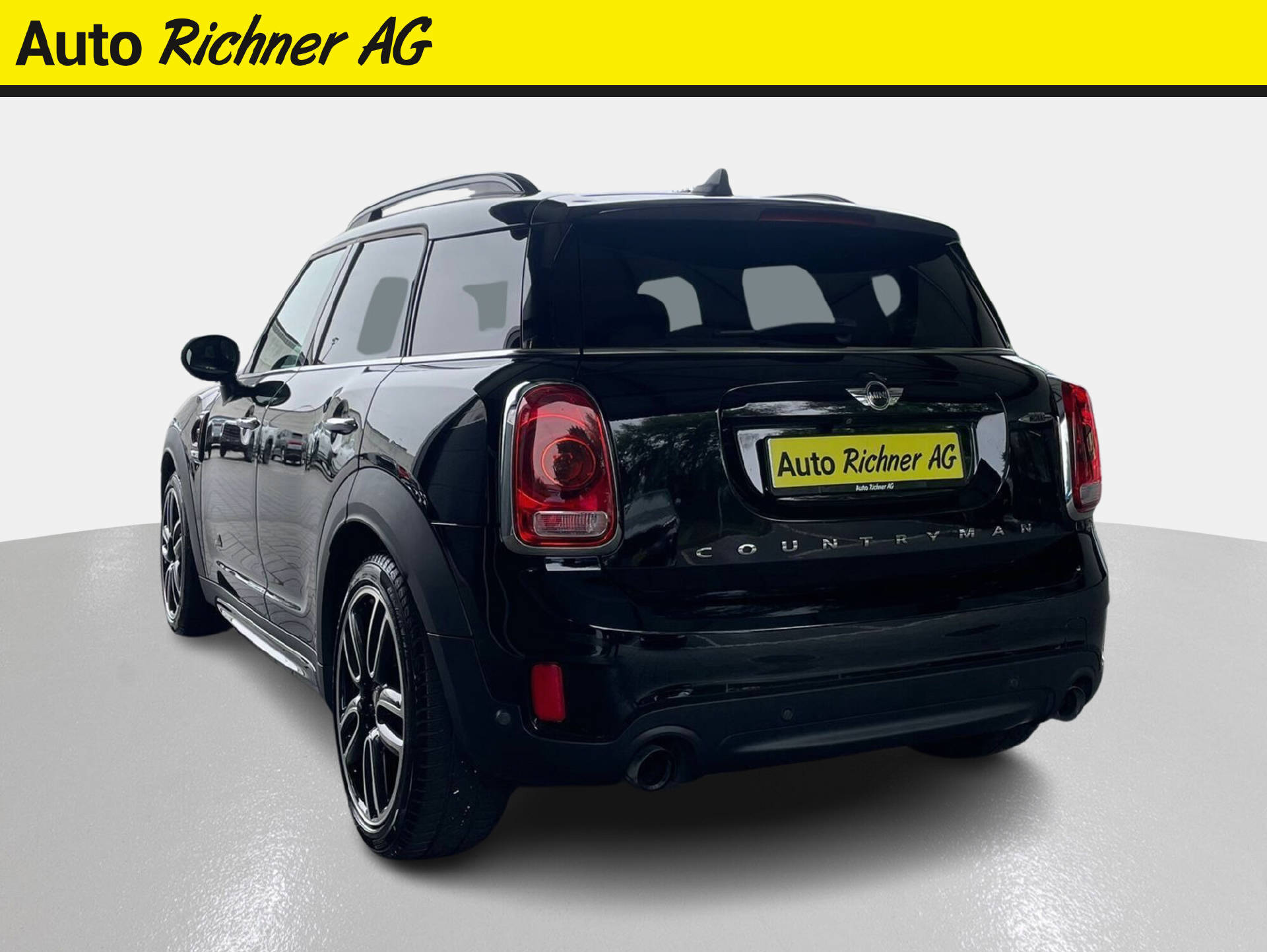 MINI Countryman F60 2.0i John Cooper Works SAG ALL4-image-4