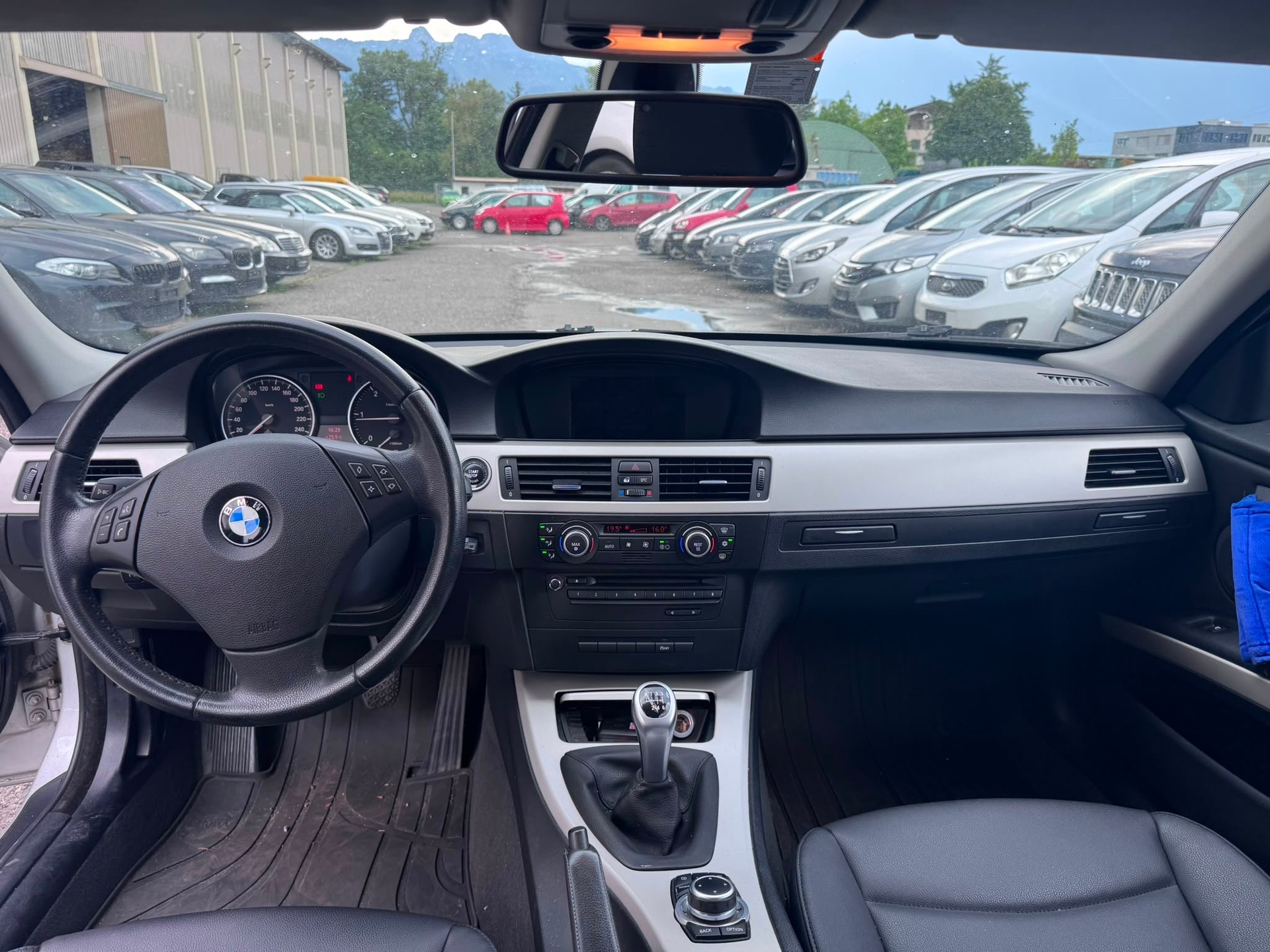 BMW 320d Touring more4you-image-8