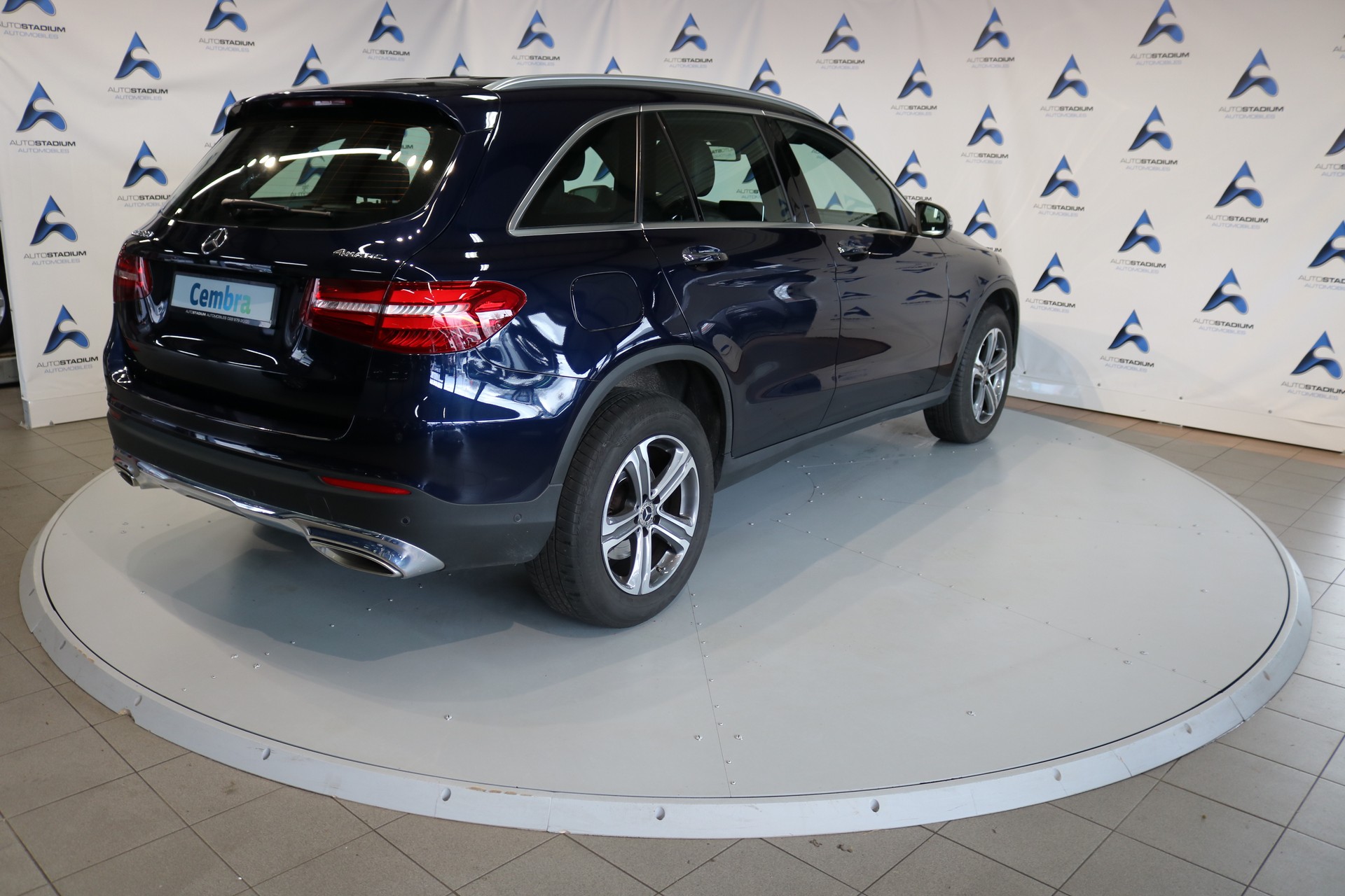MERCEDES-BENZ GLC 300 4Matic Exclusive 9G-Tronic-image-18
