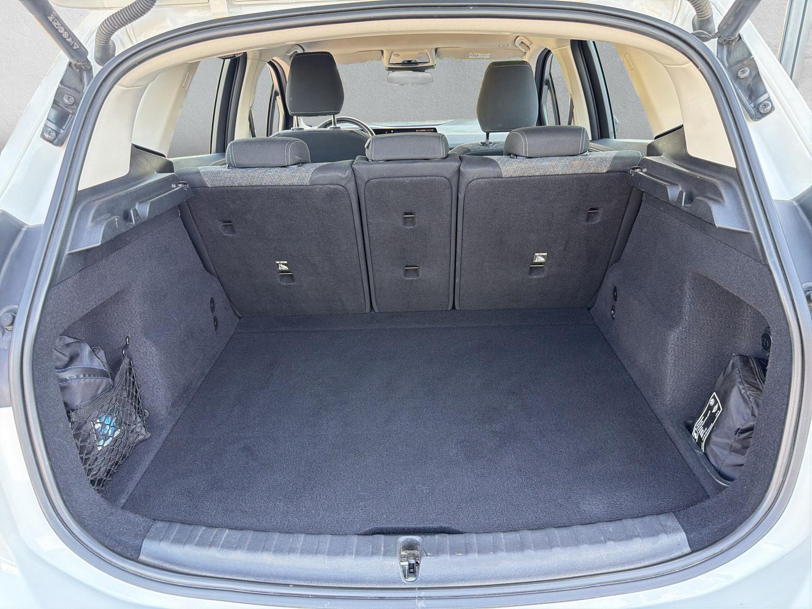 BMW 218d Active Tourer U06 (CH)-image-10