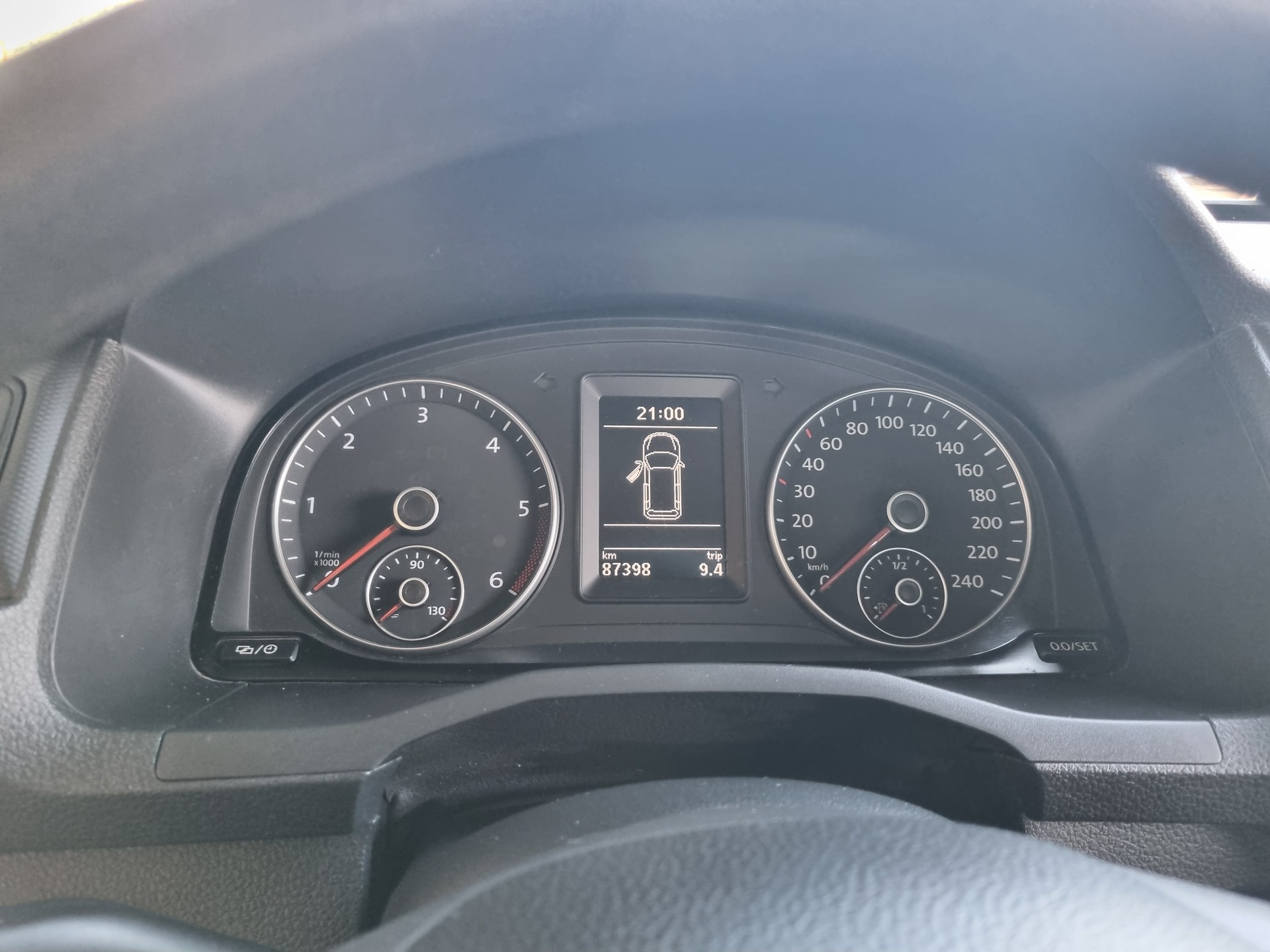 VW Caddy 2.0TDI 4Motion BlueMotion Technology DSG-image-8