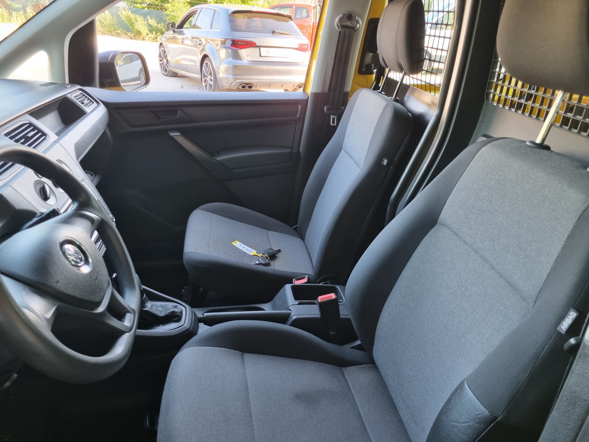 VW Caddy 2.0TDI 4Motion BlueMotion Technology DSG-image-7