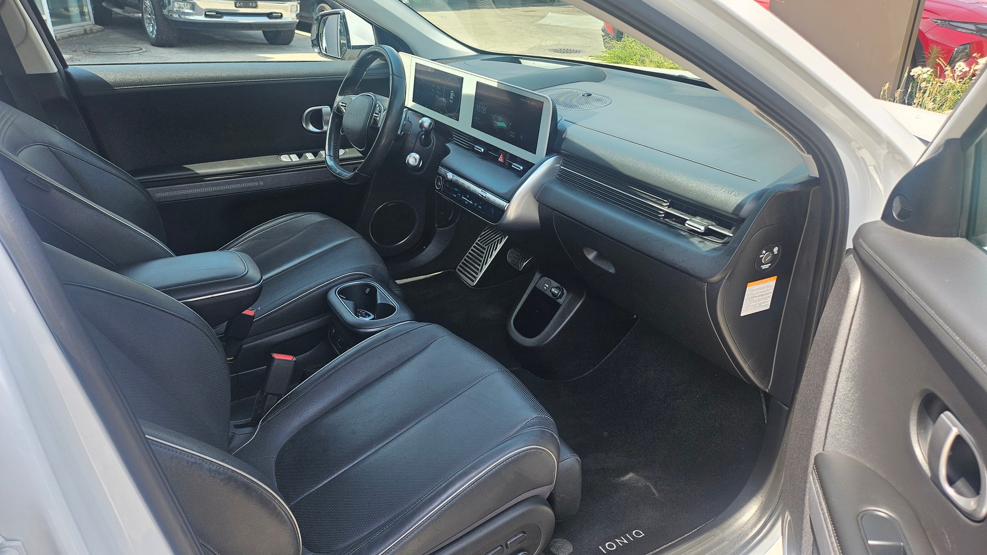 HYUNDAI Ioniq 5 72kWh First Edition 4WD-image-12
