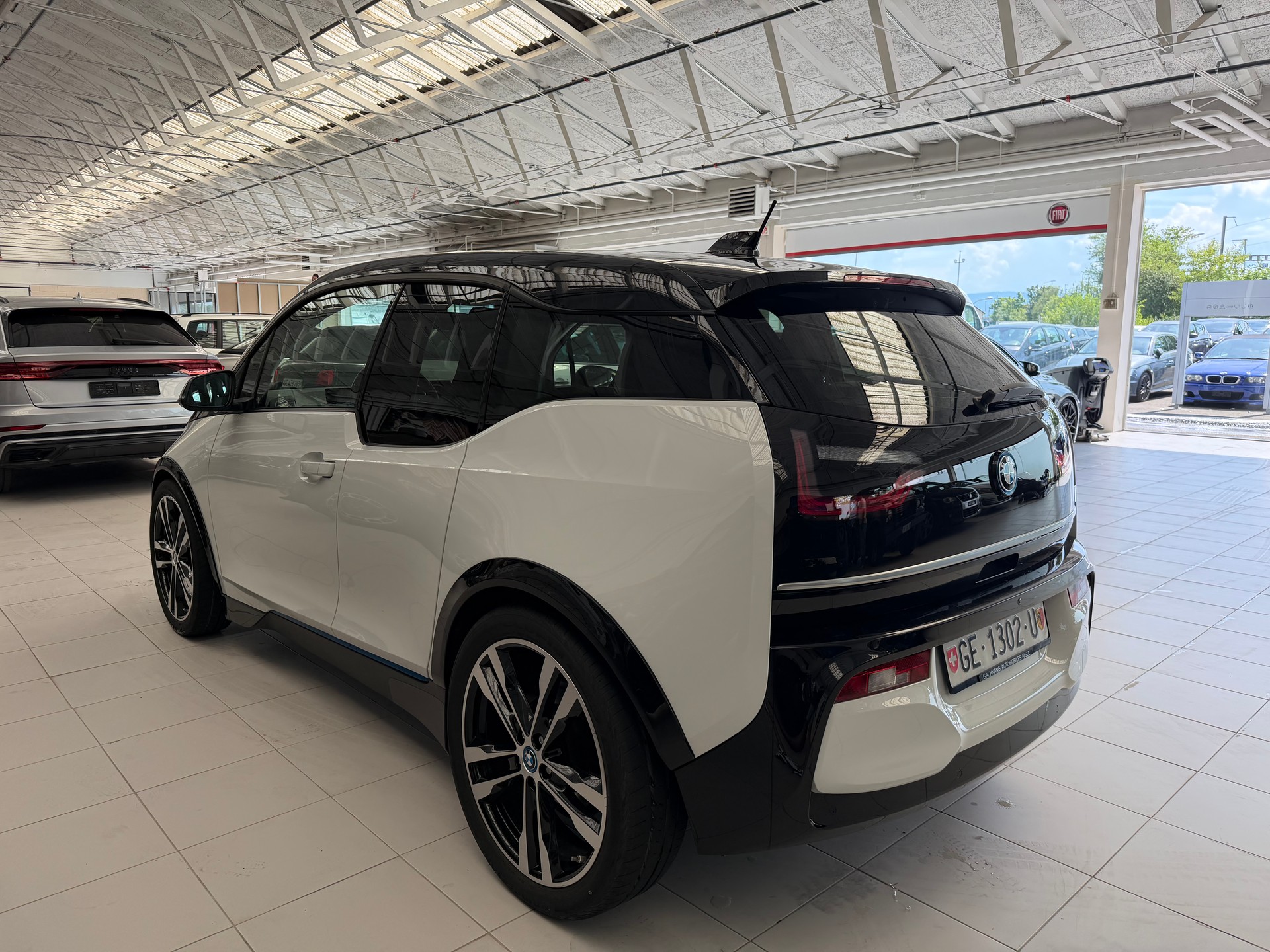 BMW i3s (94Ah) Range Extender-image-4
