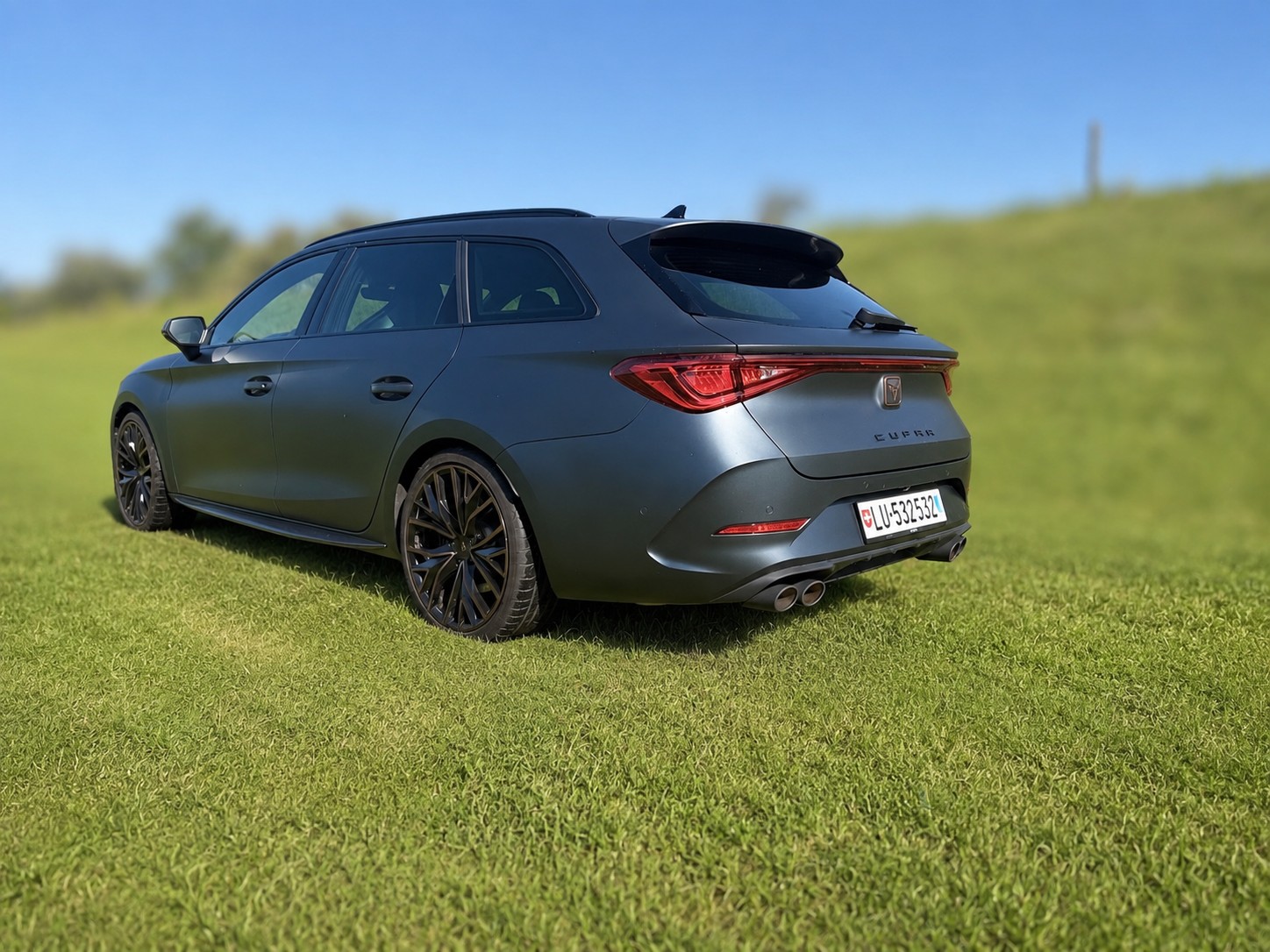 CUPRA 2.0 TSI 370 VZ CUP 4Drive DSG-image-13