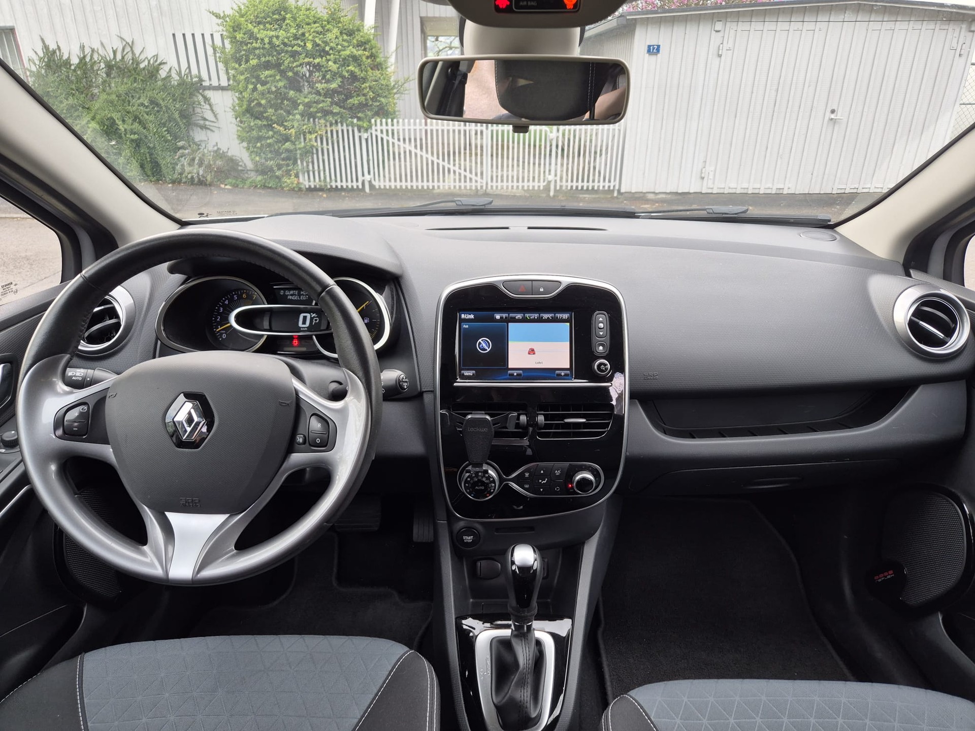 RENAULT 1.2 TCe 120 Swiss Edition-image-2