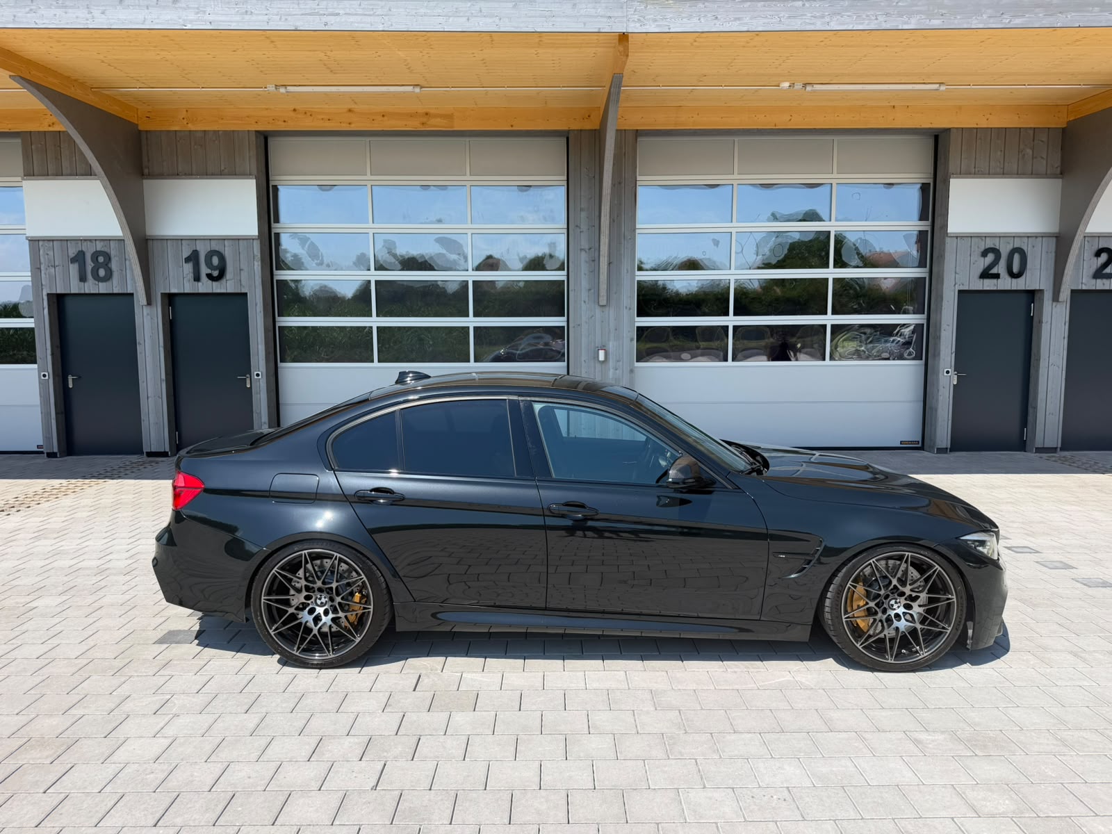 BMW M3 Competition Drivelogic-image-2
