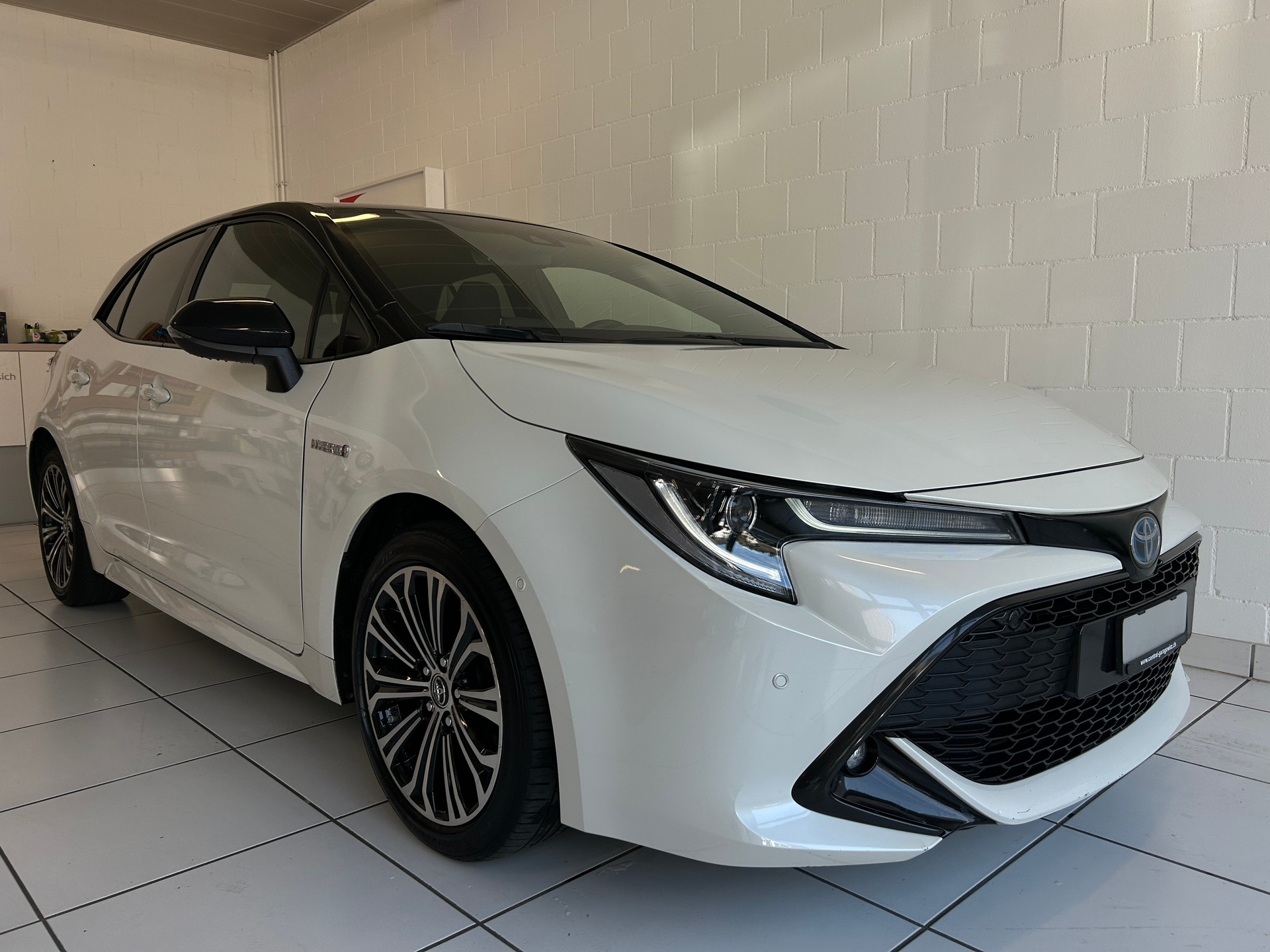 TOYOTA Corolla 2.0 HSD Style e-CVT-image-5