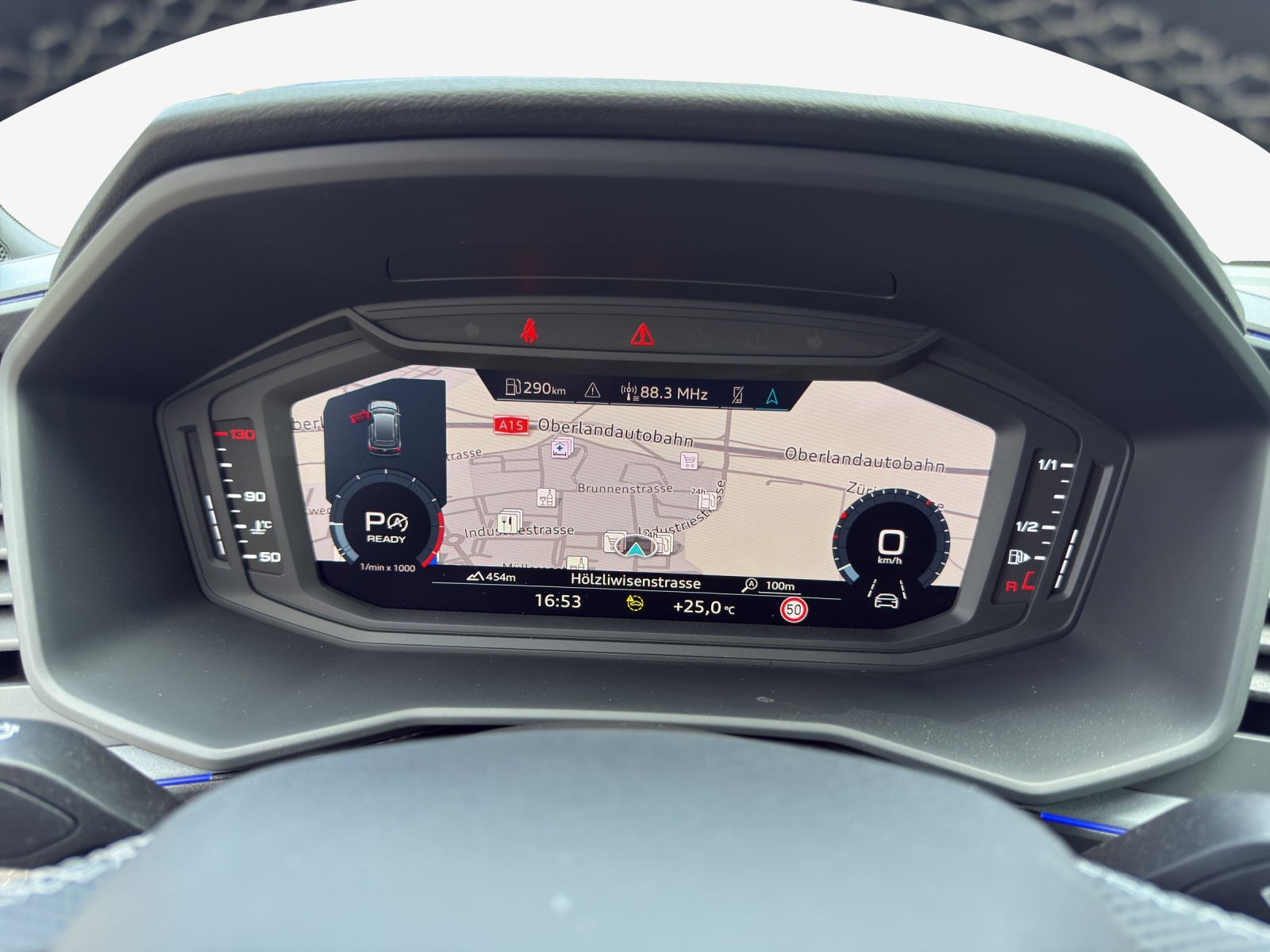 AUDI A1 Sportback 30 TFSI S Line Attraction S-tronic-image-15