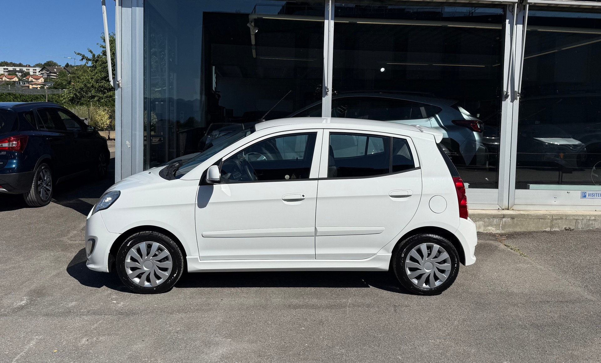 KIA Picanto 1.0 _seven-image-3
