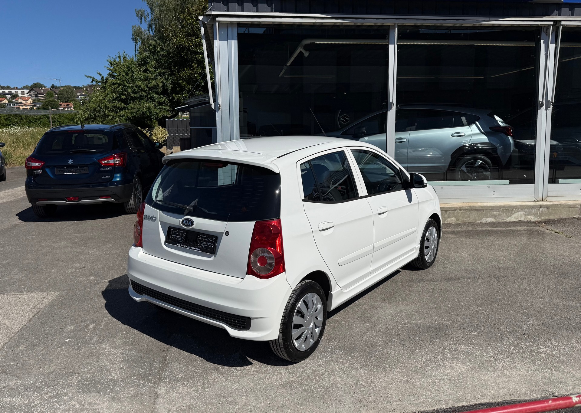 KIA Picanto 1.0 _seven-image-5
