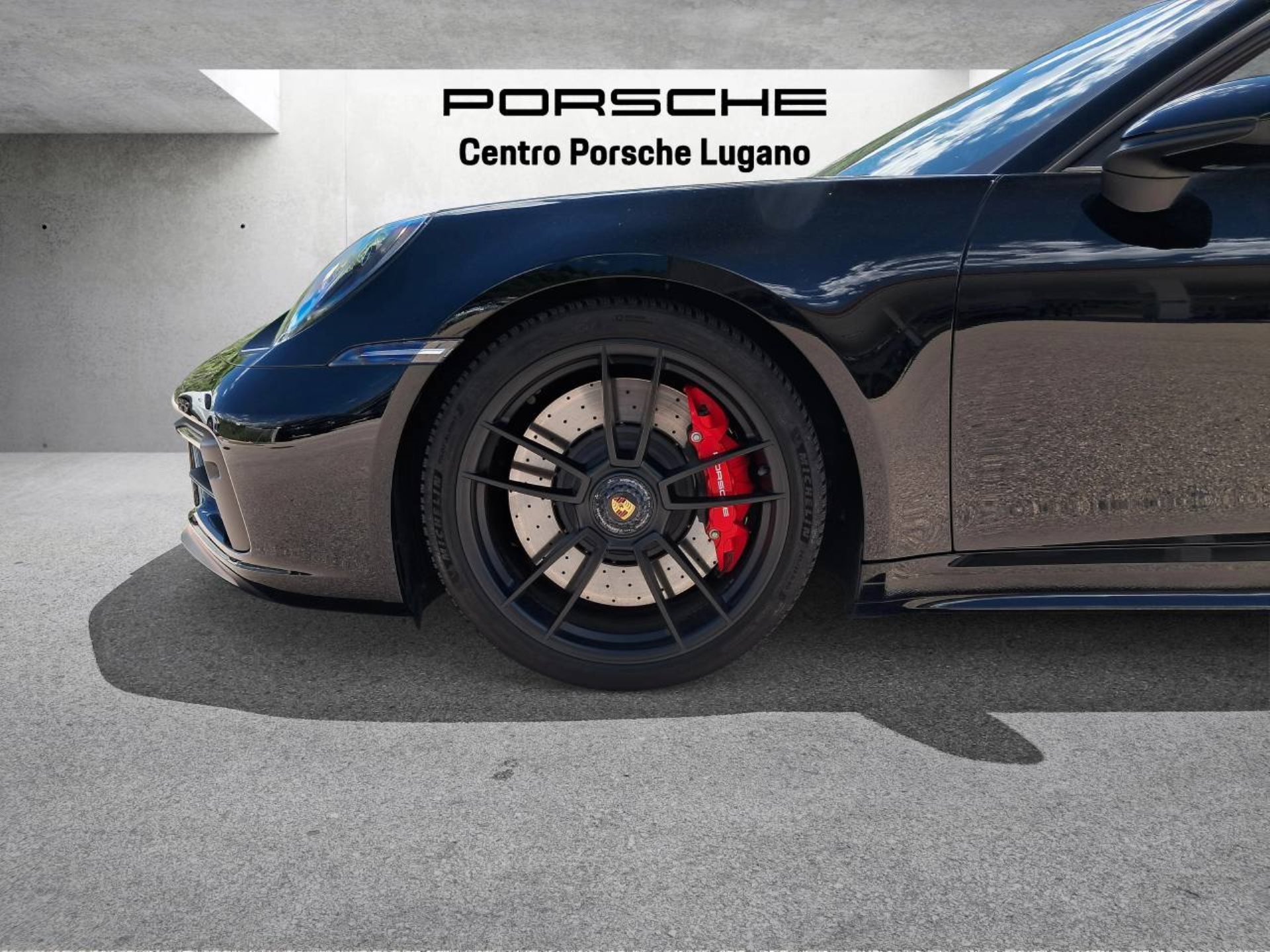 PORSCHE 911 Carrera 4 GTS Cabriolet (MY22)-image-11