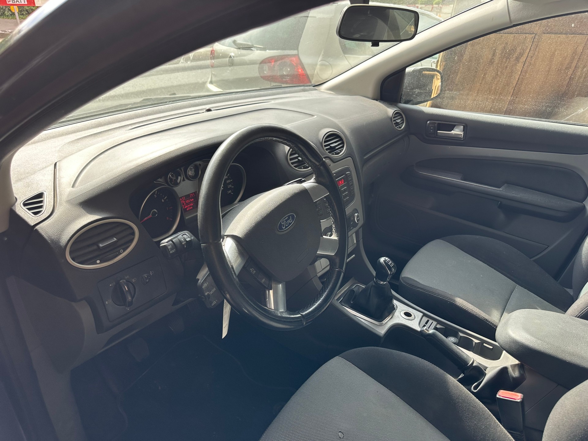 FORD Focus 1.8i Carving-image-7